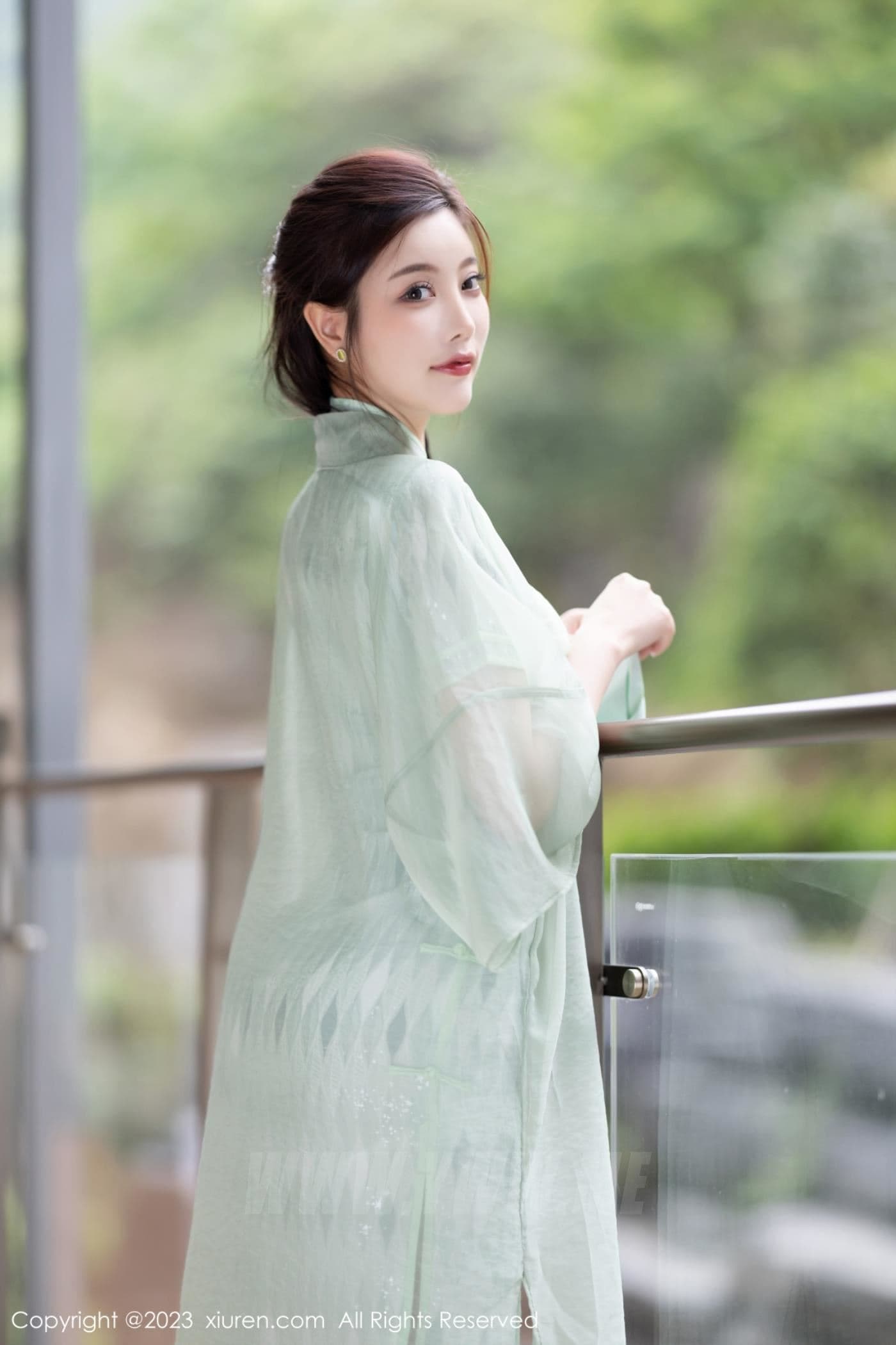XiuRen秀人网 No.6983 杨晨晨Yome 旗袍美腿