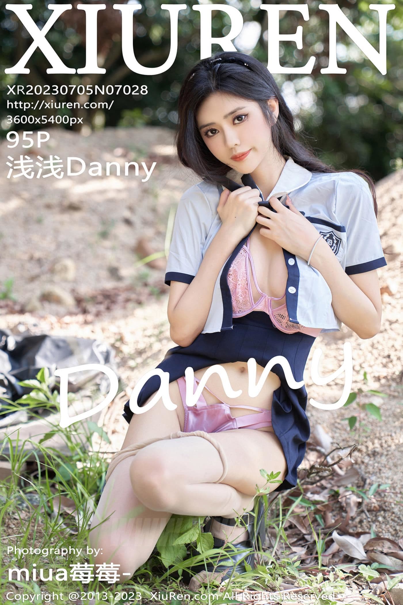 XiuRen秀人网 No.7028 浅浅Danny JK美腿