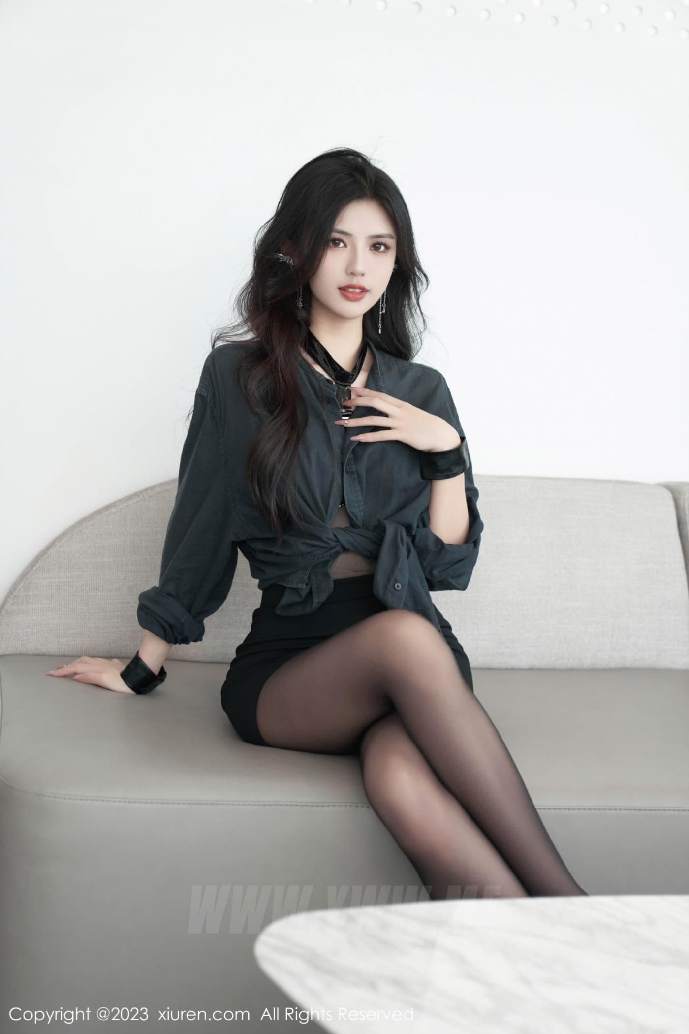 XiuRen秀人网 No.7100 浅浅Danny 黑丝美腿