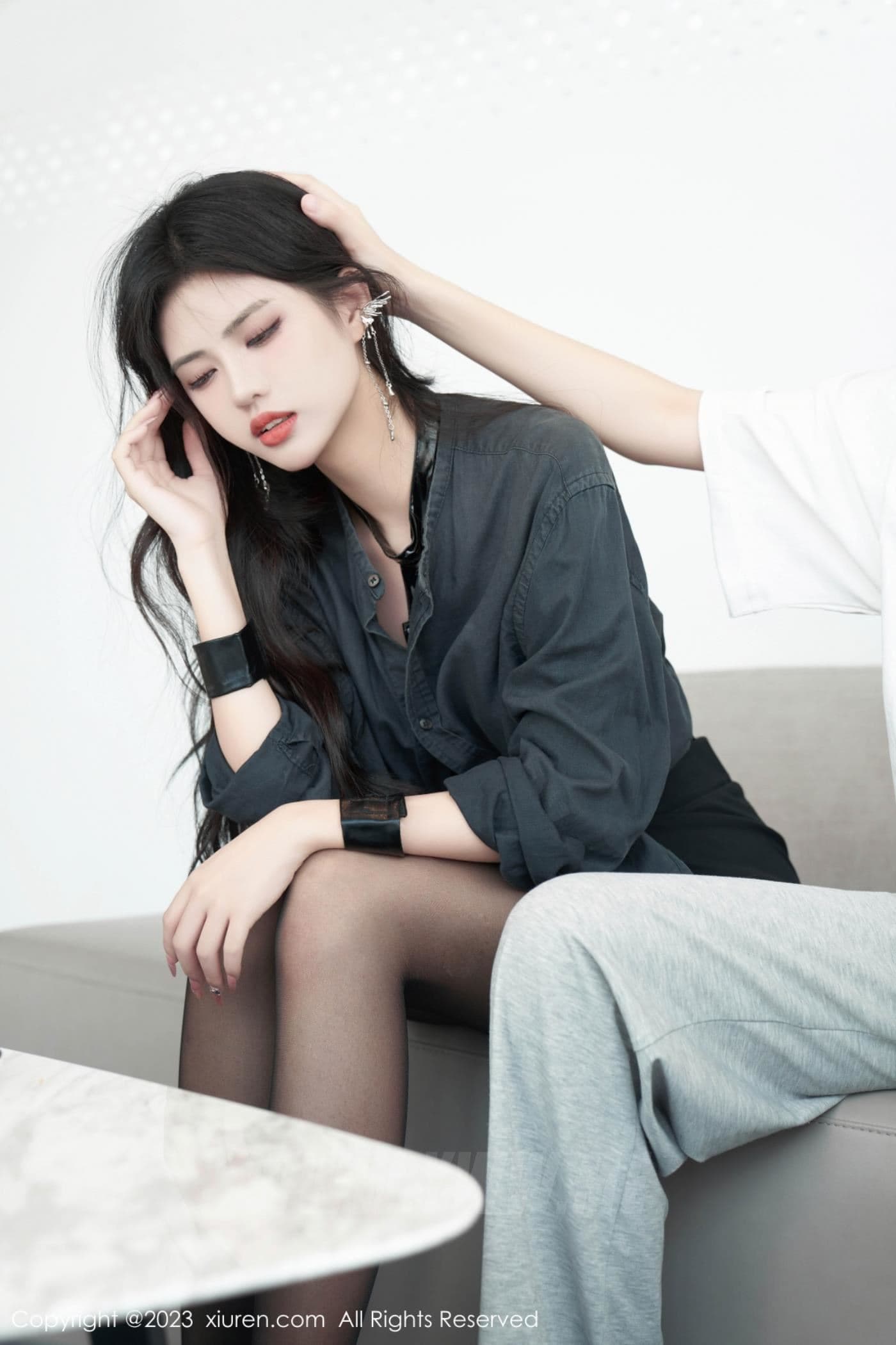 XiuRen秀人网 No.7100 浅浅Danny 黑丝美腿