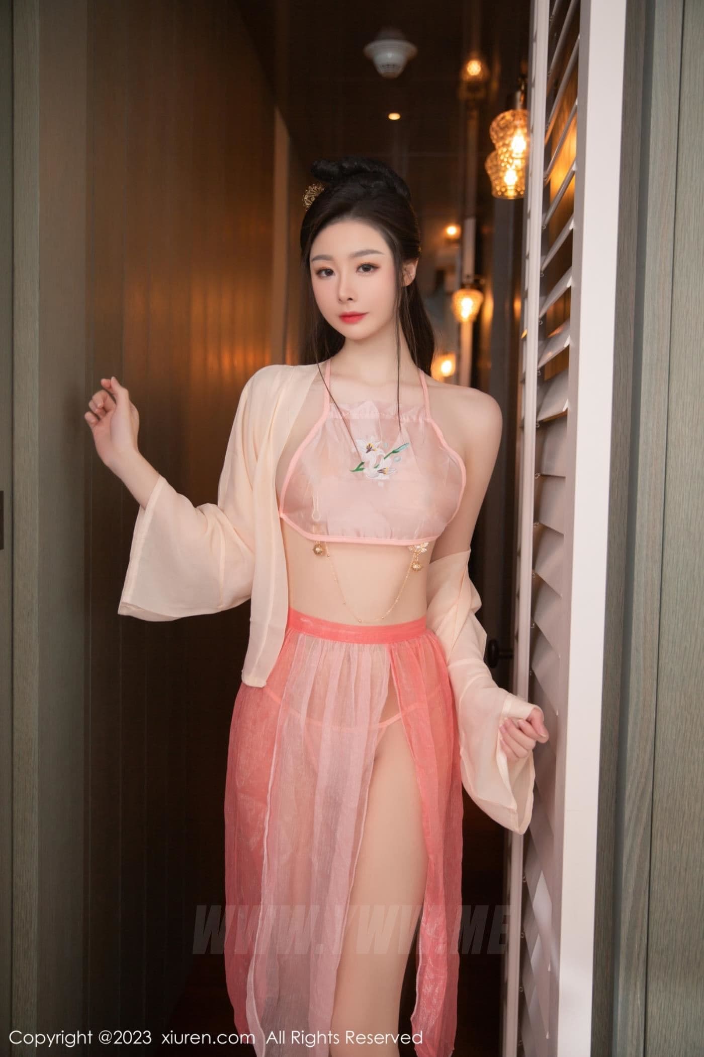 XiuRen秀人网 No.7075 是小逗逗 古装美腿