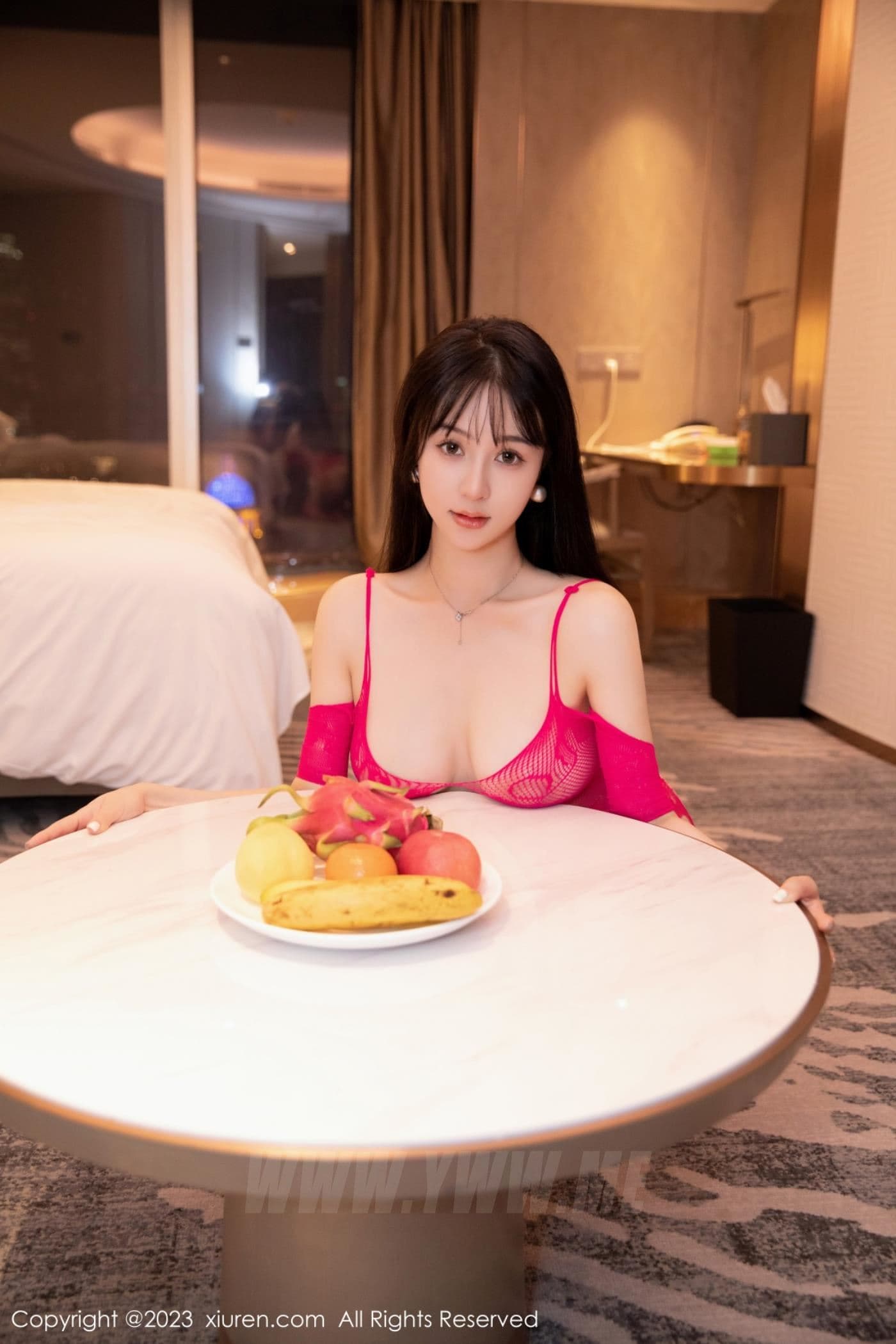 XiuRen秀人网 No.7069 柚琪Rich 丰腴美臀
