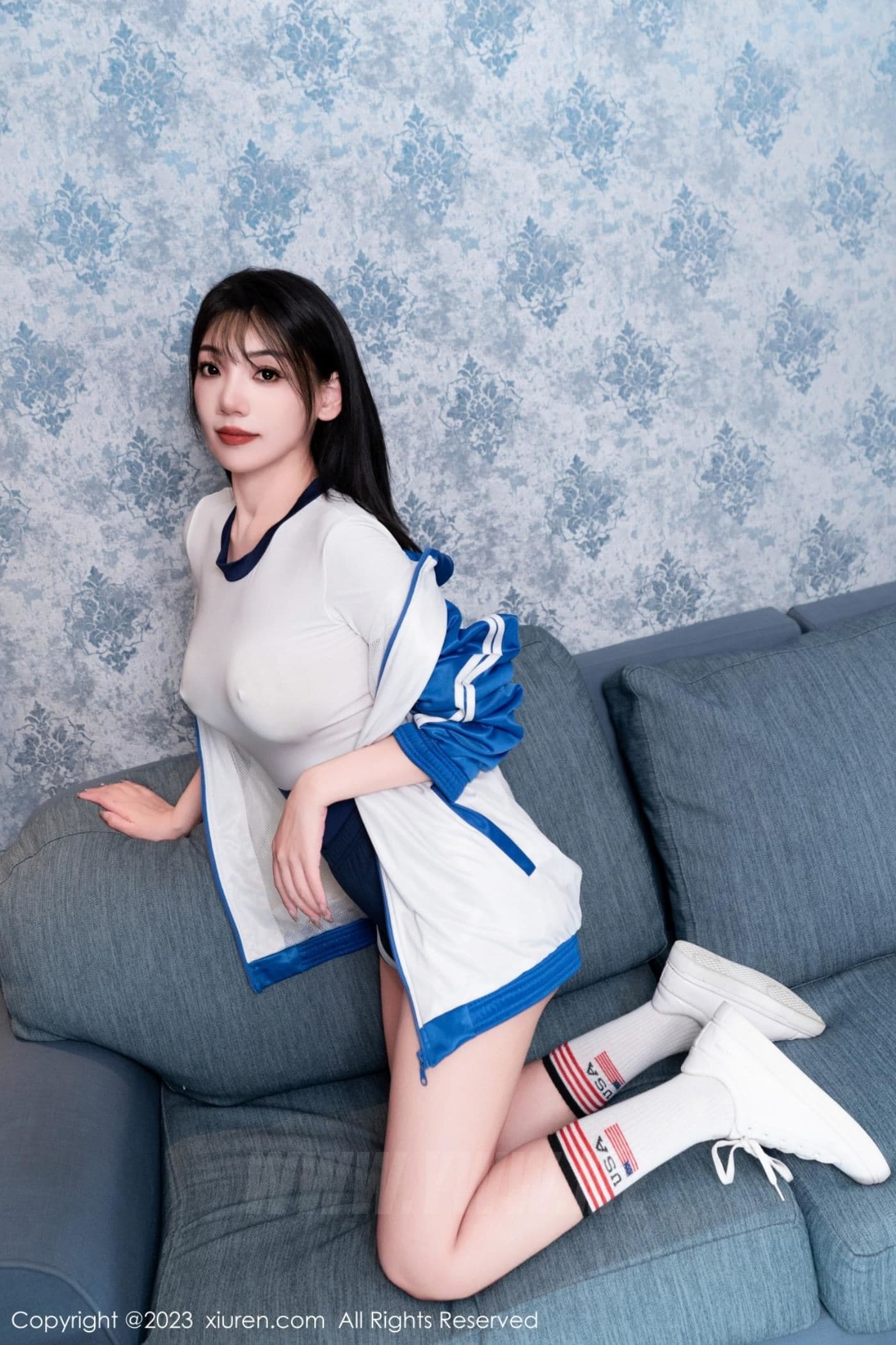XiuRen秀人网 No.7106 小泡芙winna 运动美腿