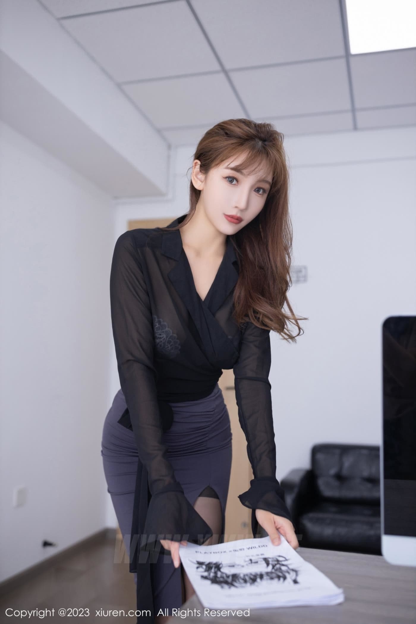 XiuRen秀人网 No.7149 陆萱萱 黑丝美腿