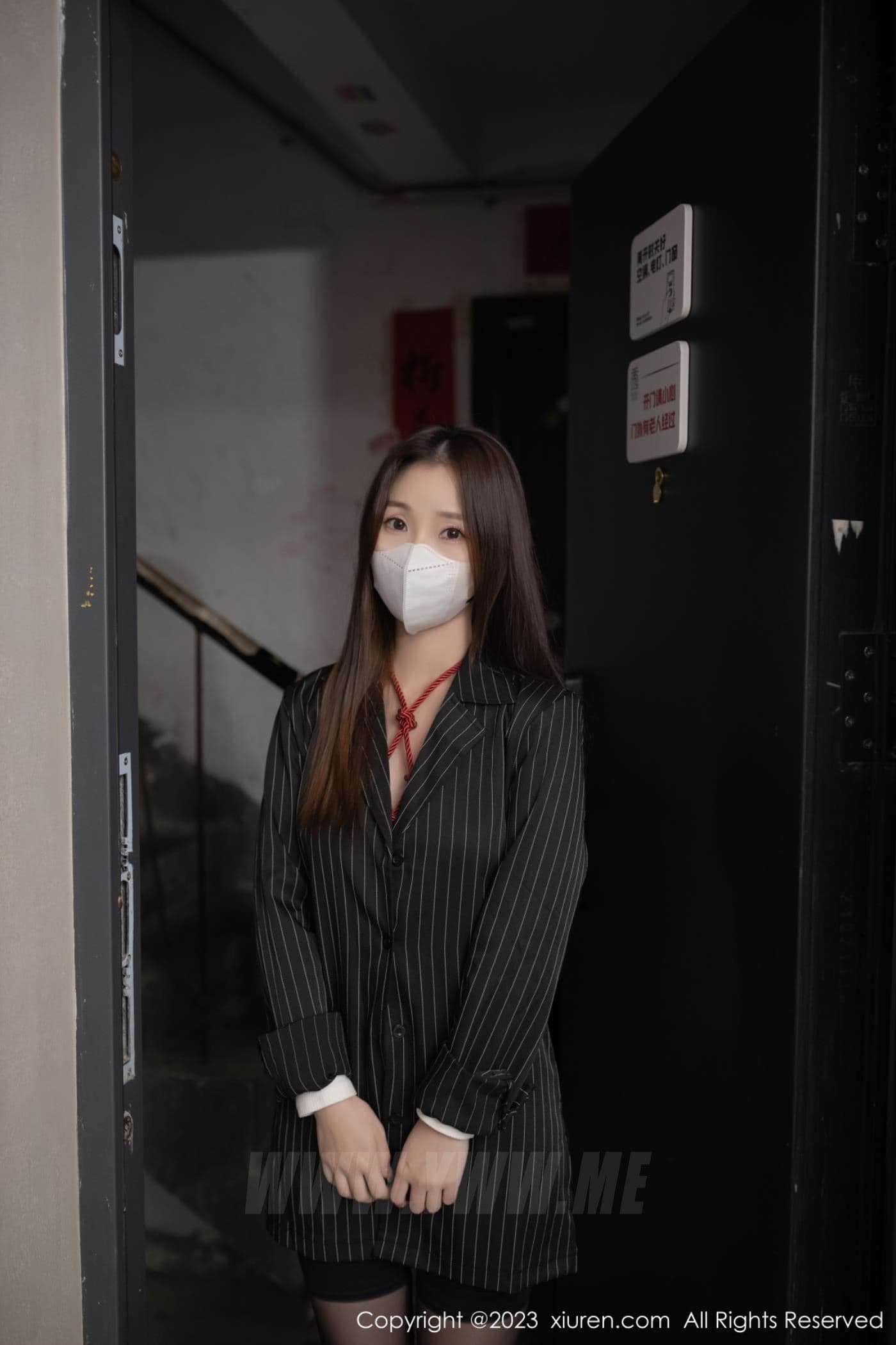 XiuRen秀人网 No.7141 杏子Yada 黑丝美腿