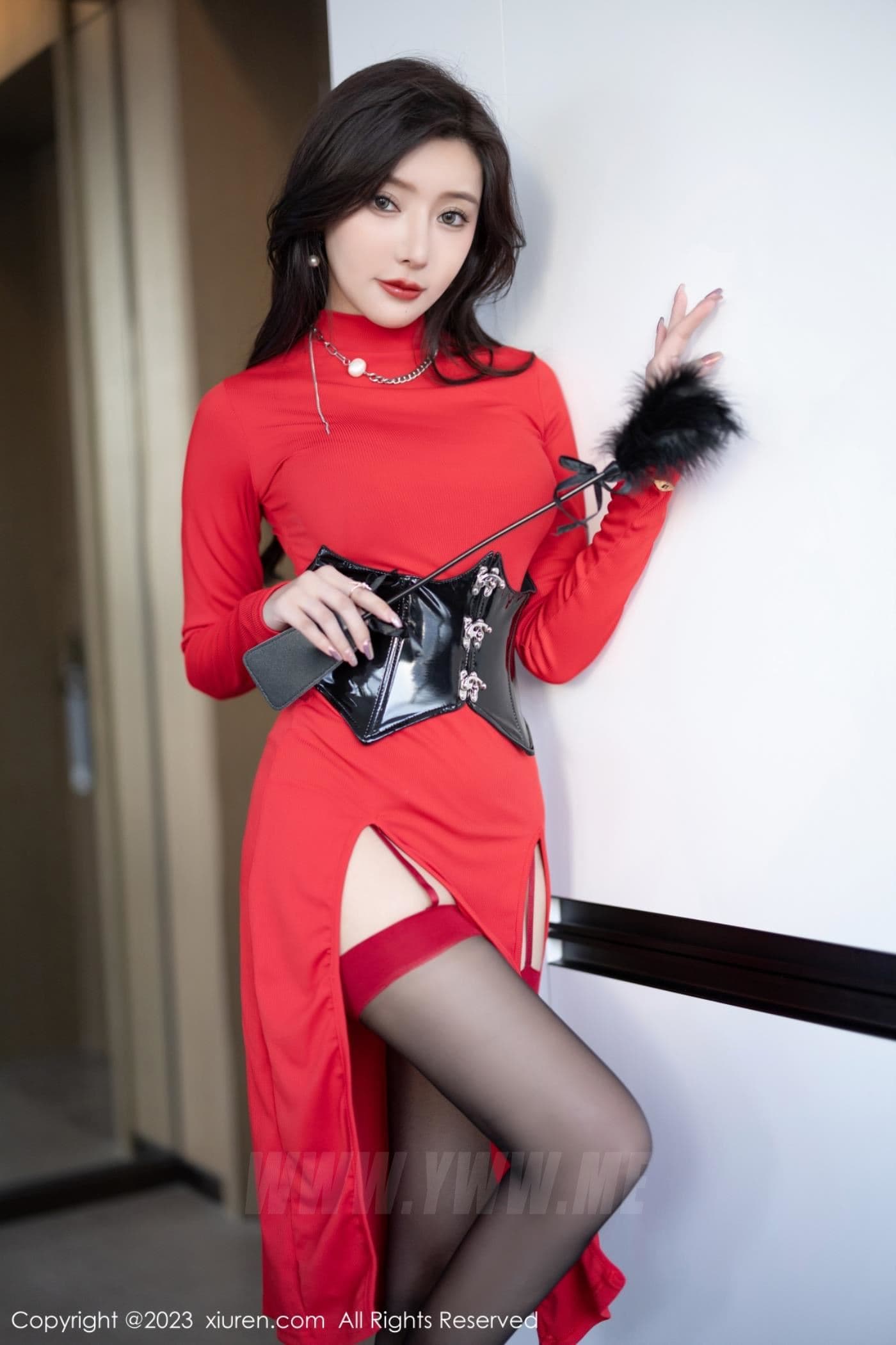XiuRen秀人网 No.7190 王馨瑶yanni 黑丝美腿