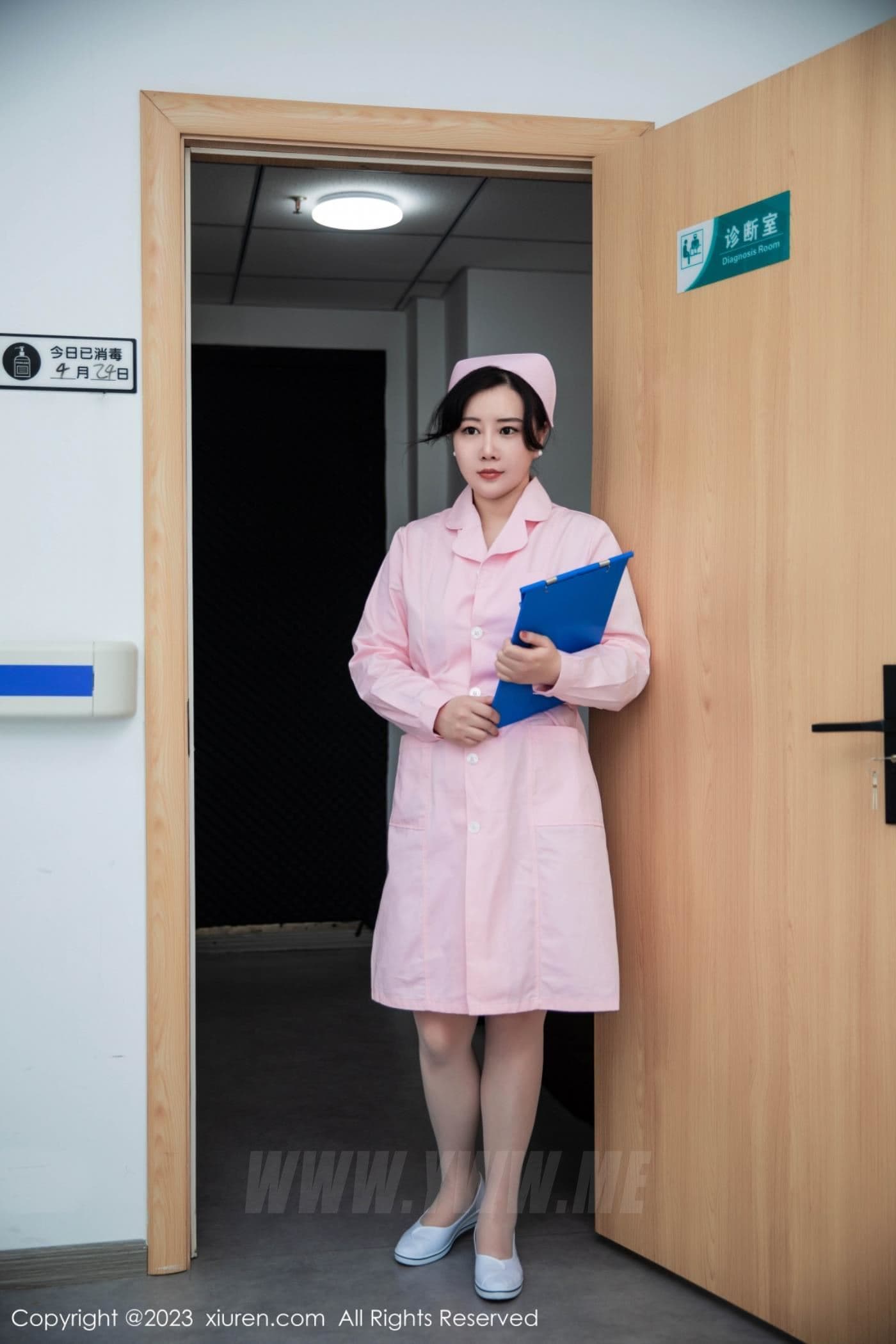 XiuRen秀人网 No.7199 王婉悠Queen 护士服美臀