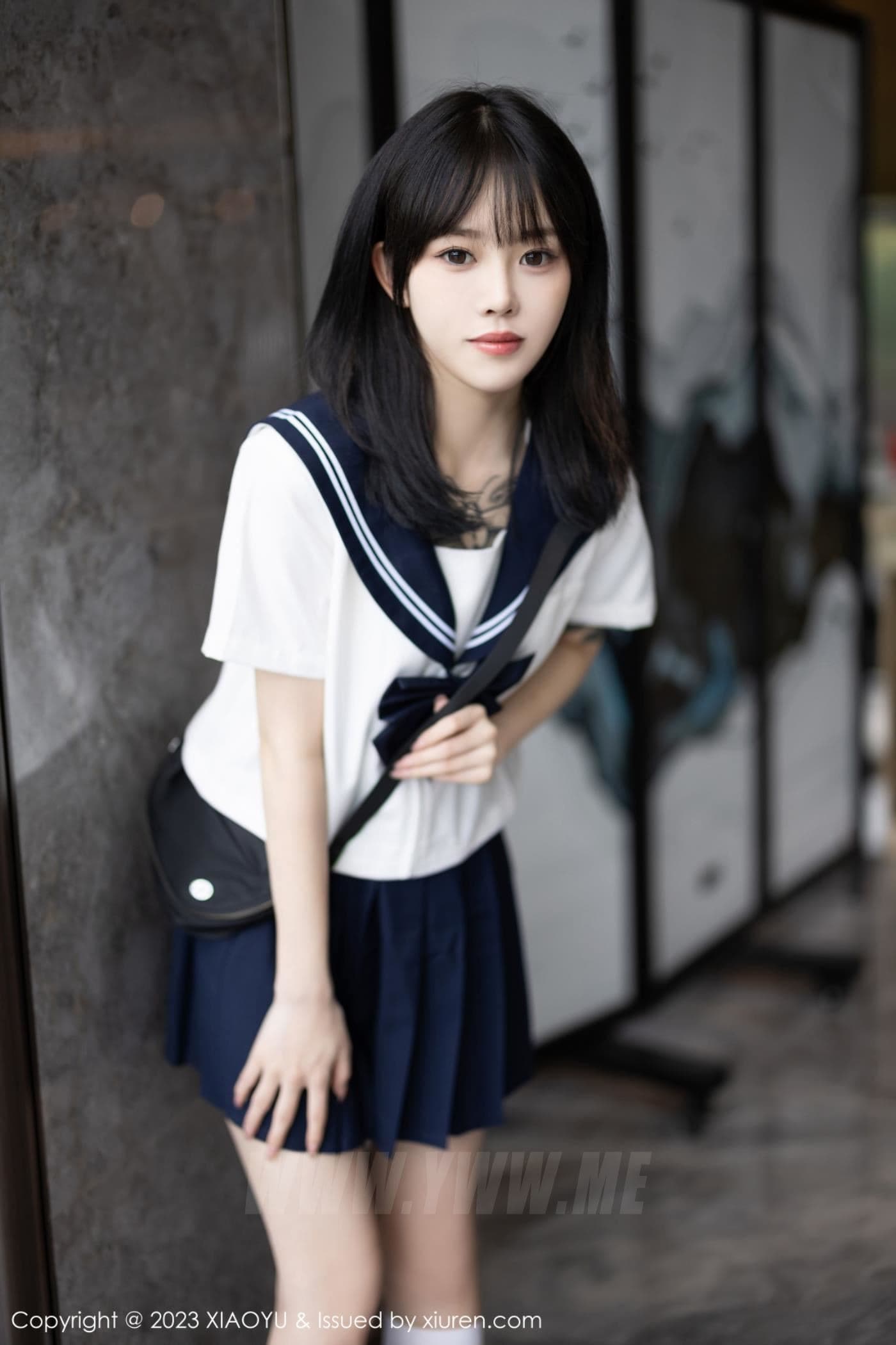 XIAOYU语画界 VOL.1087 奶瓶. 学生装美腿