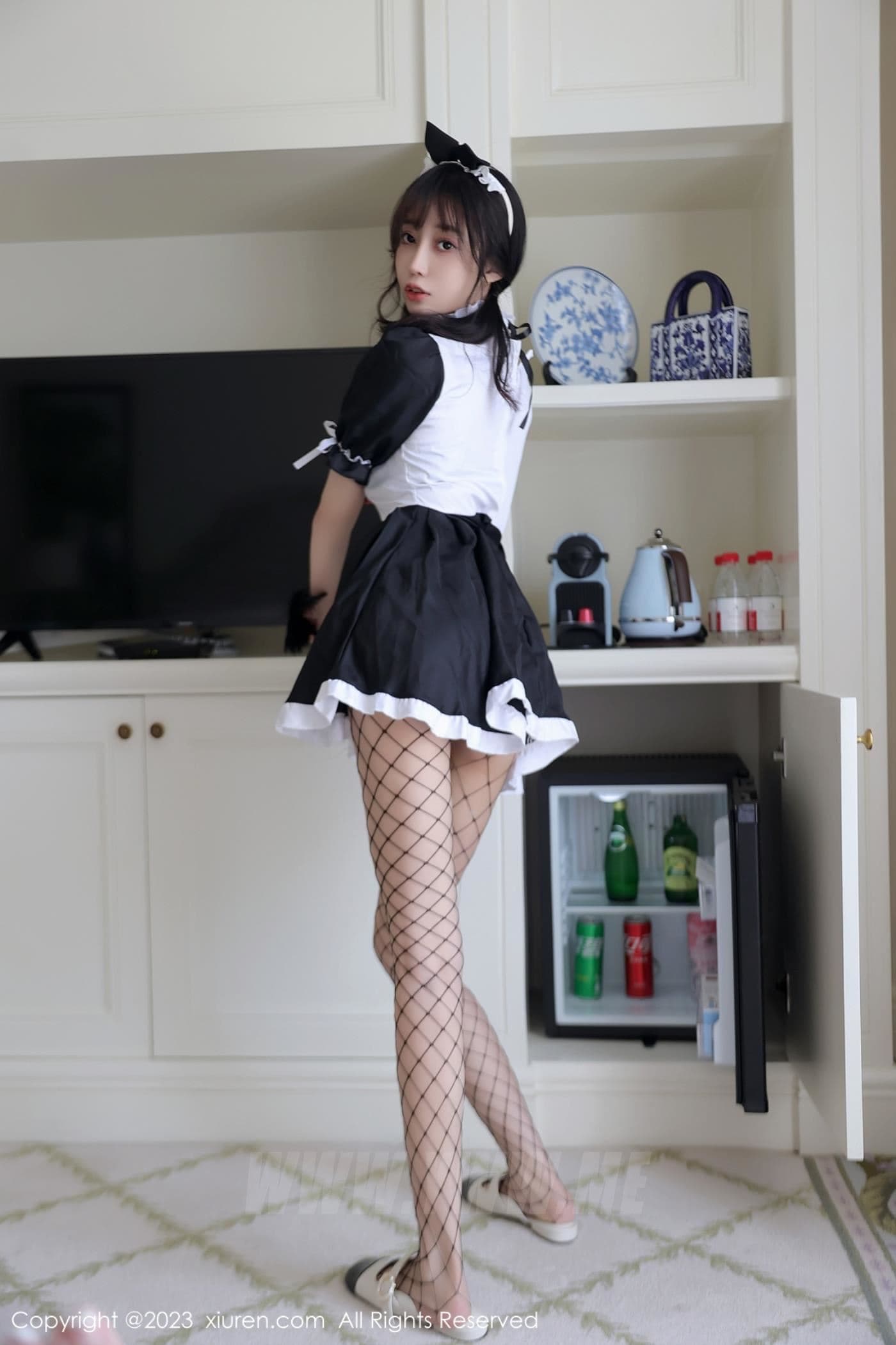 XiuRen秀人网 No.7217 玥儿玥er 女仆服美腿