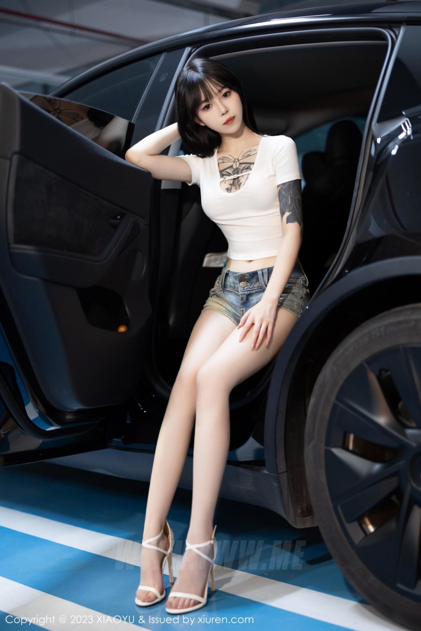 XIAOYU语画界 VOL.1096 奶瓶. 清纯美腿