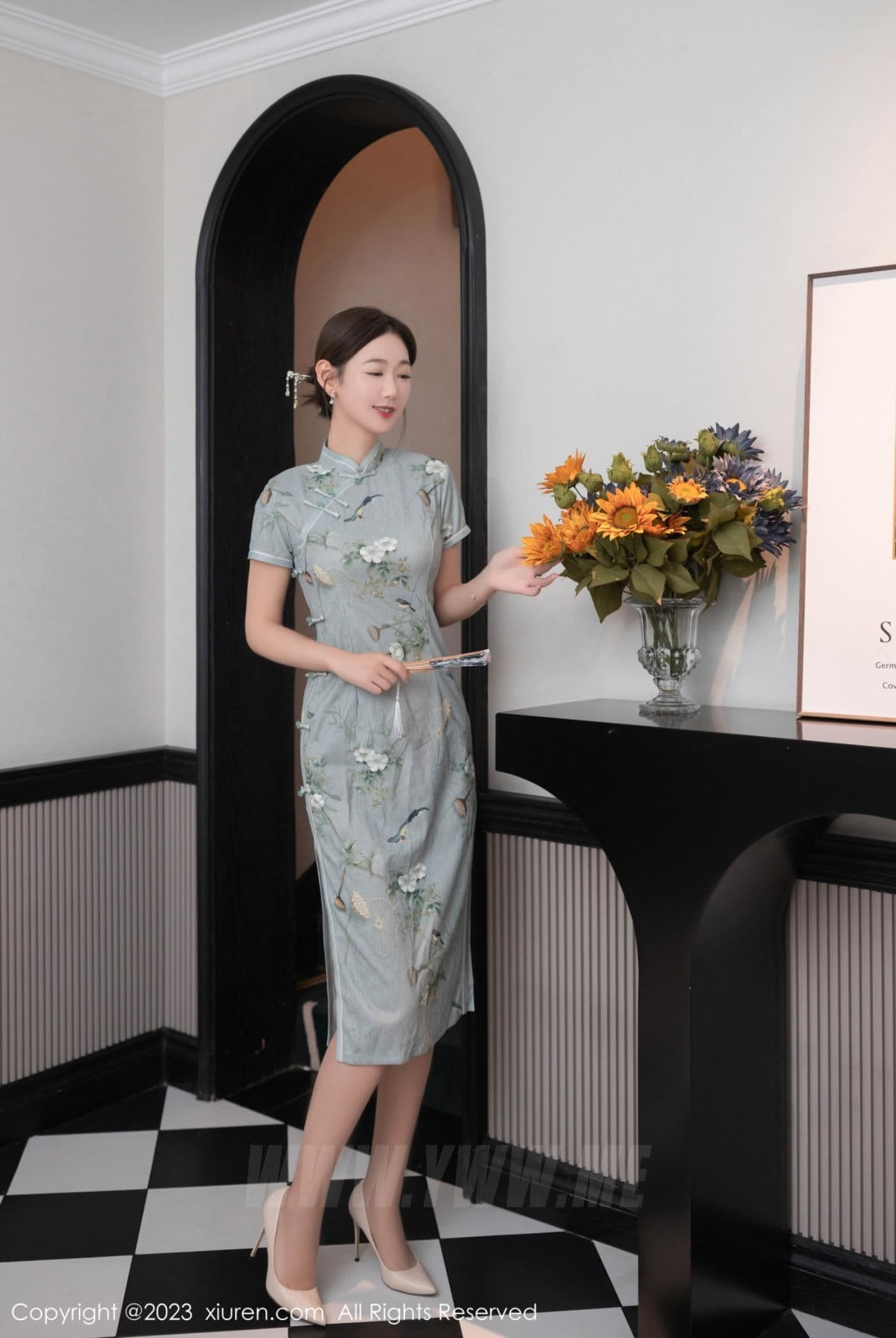 XiuRen秀人网 No.7232 唐安琪 美腿旗袍