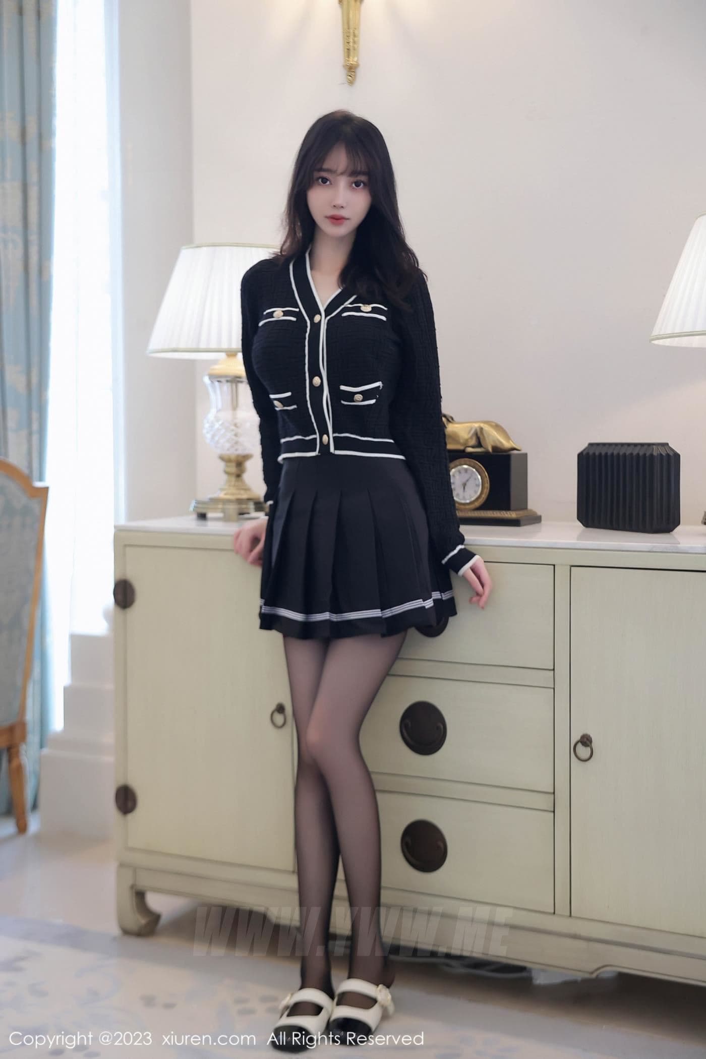 XiuRen秀人网 No.7287 玥儿玥er 黑丝美腿