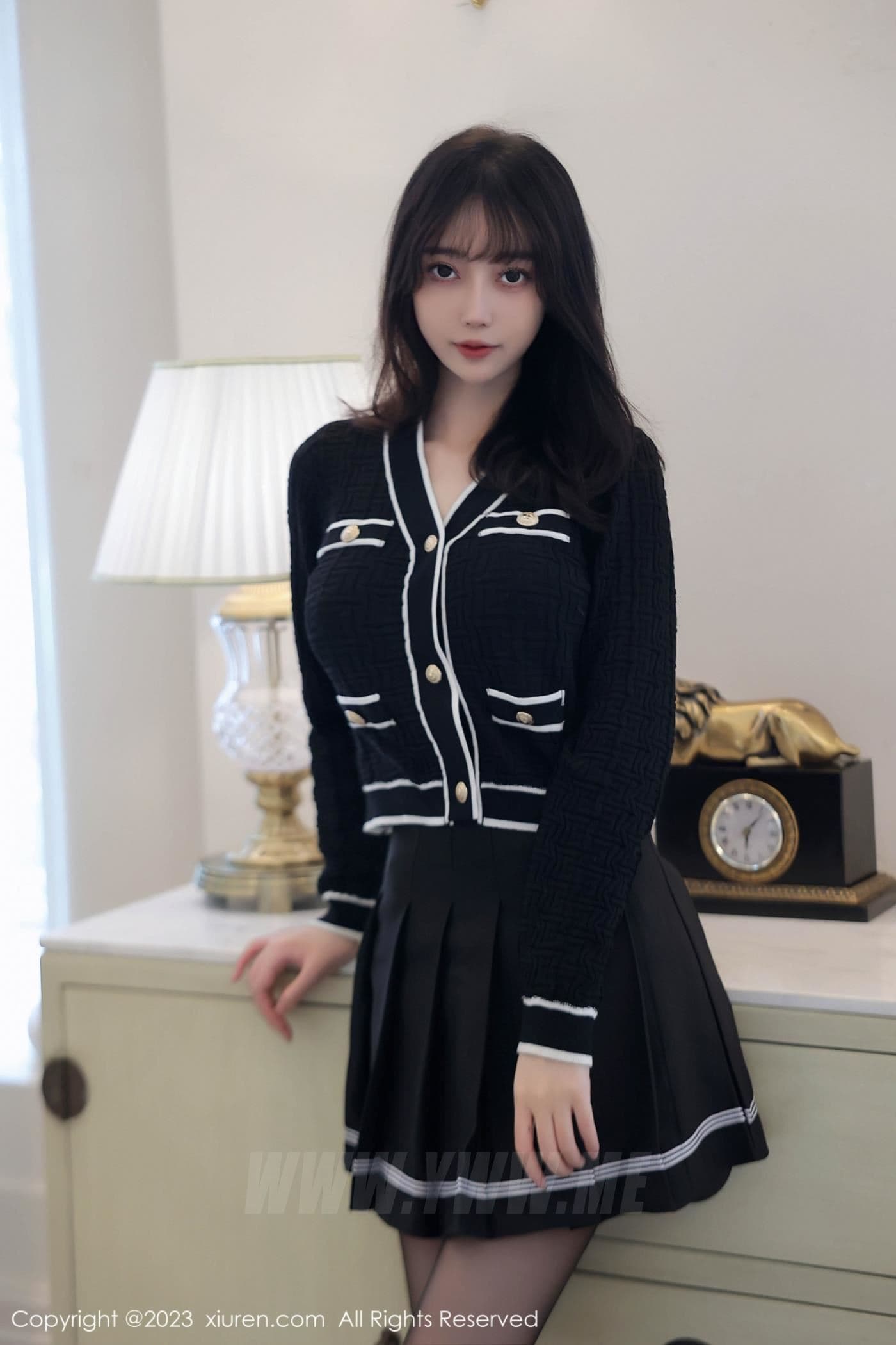 XiuRen秀人网 No.7287 玥儿玥er 黑丝美腿