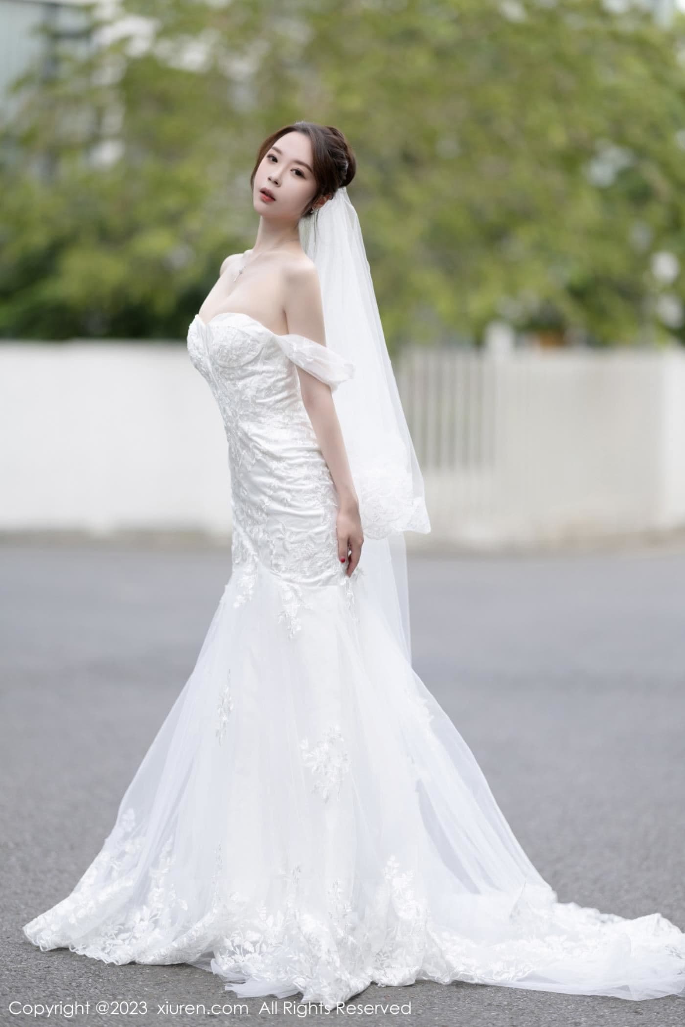 XiuRen秀人网 No.7310 梦心玥 婚纱美腿