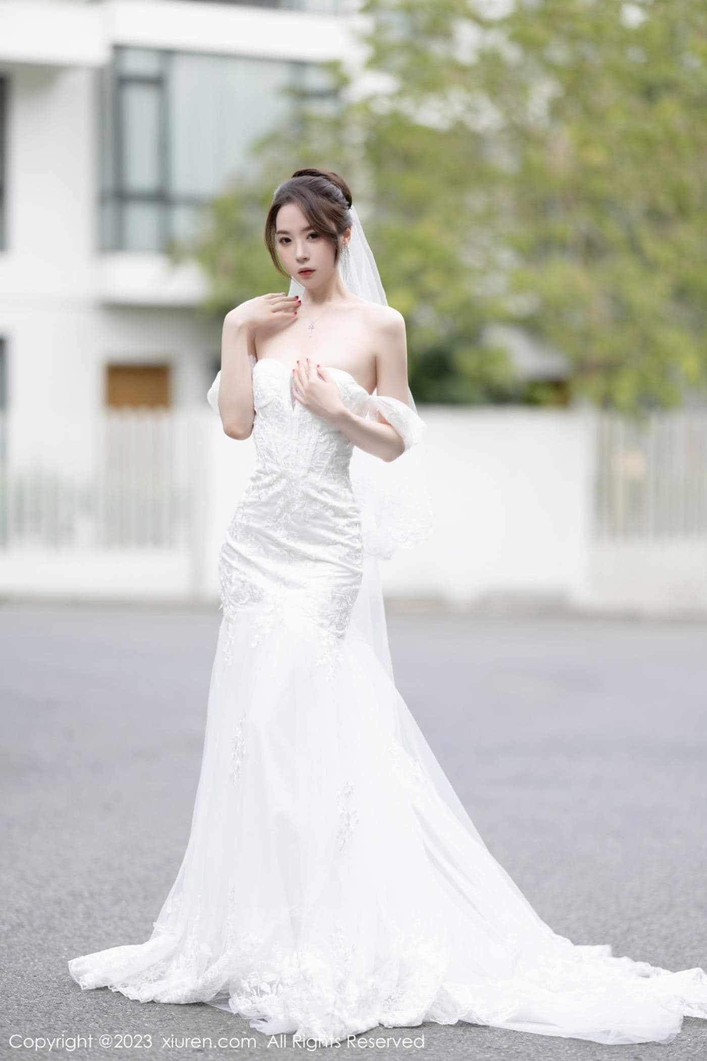 XiuRen秀人网 No.7310 梦心玥 婚纱美腿