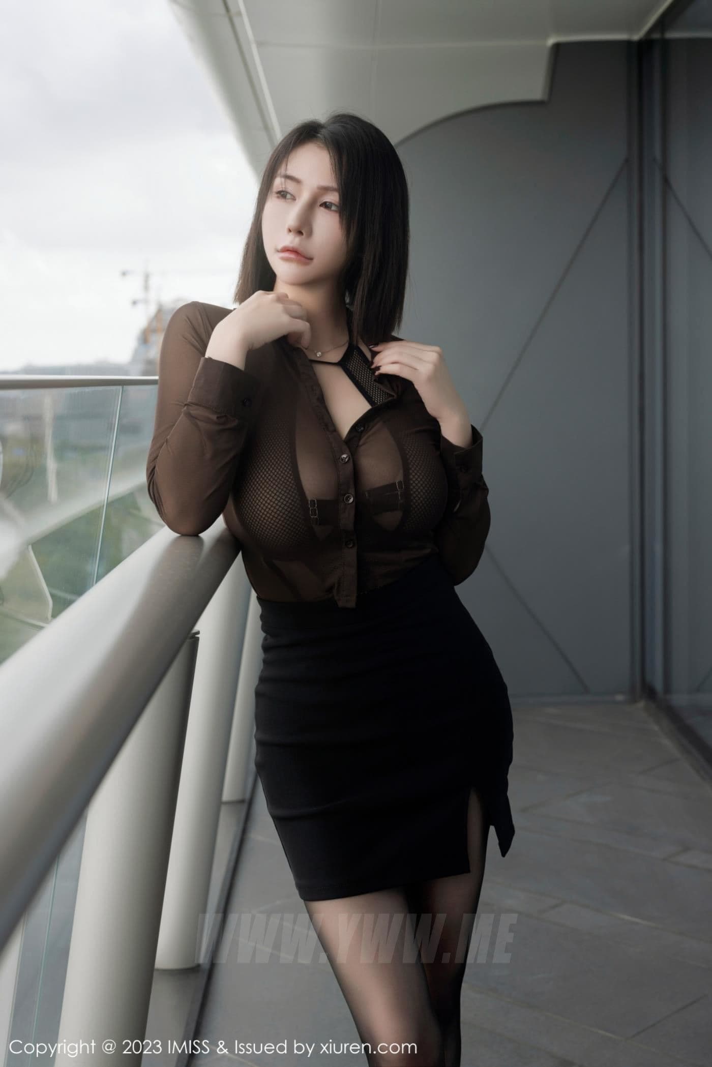 IMISS爱蜜社 VOL.744 Evon陈赞之 黑丝短裙