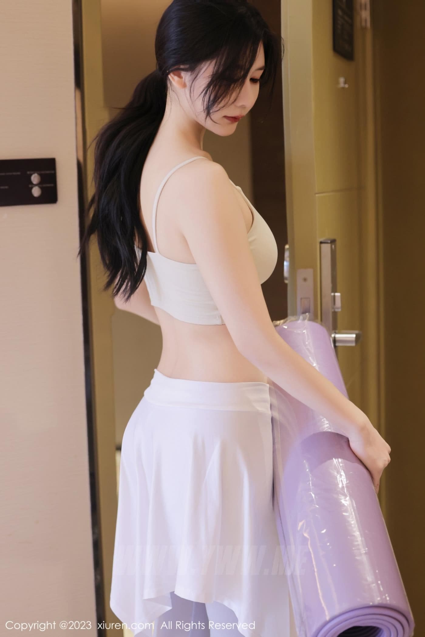 XiuRen秀人网 No.7294 尹甜甜 瑜伽美腿