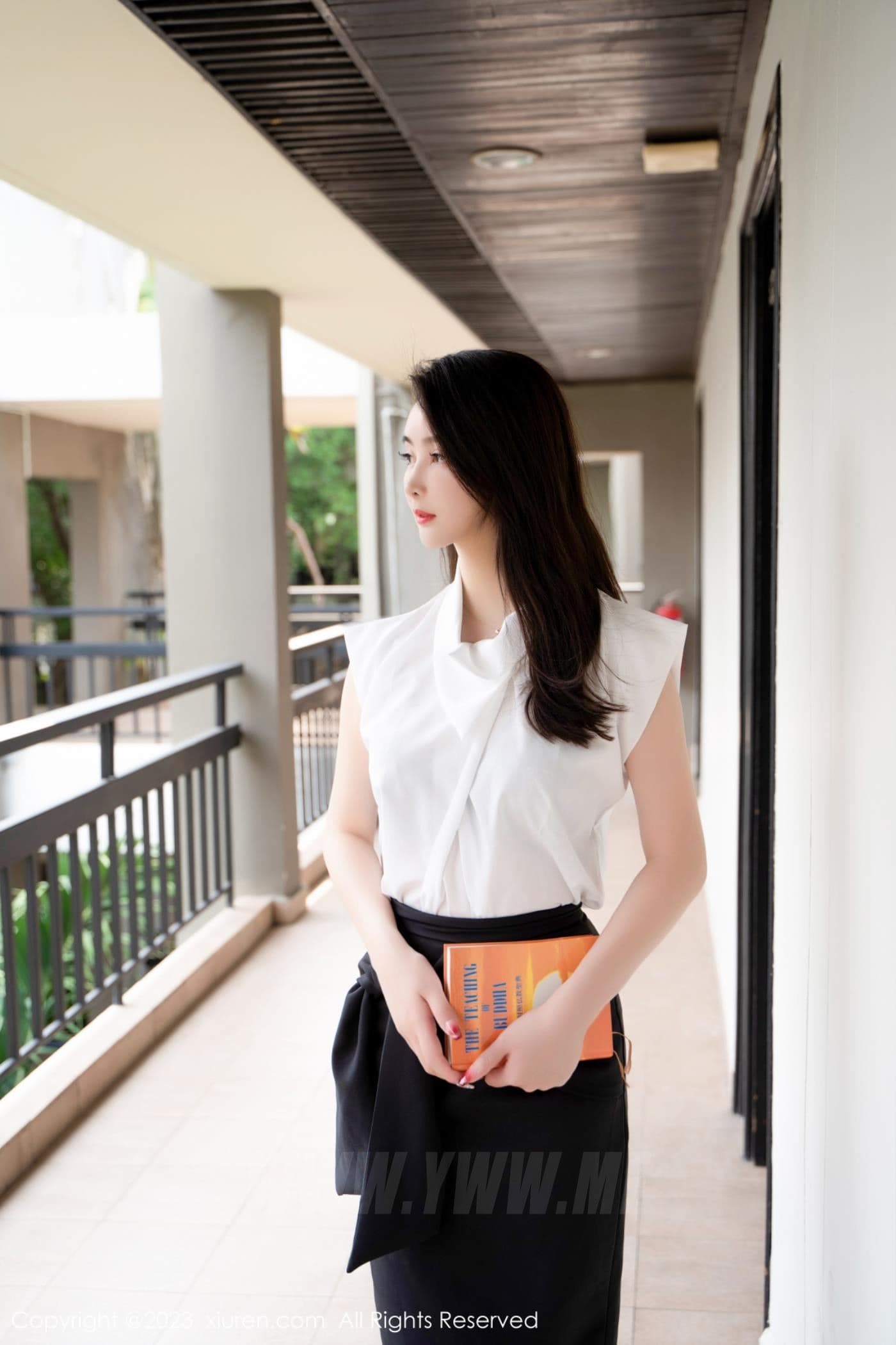 XiuRen秀人网 No.7270 summer宝宝 白领美腿