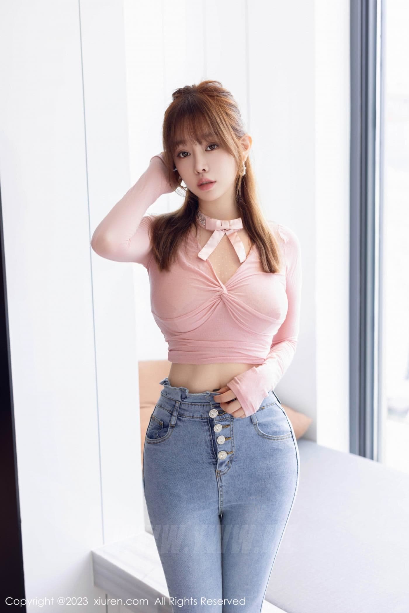 XiuRen秀人网 No.7323 王雨纯 牛仔裤美臀