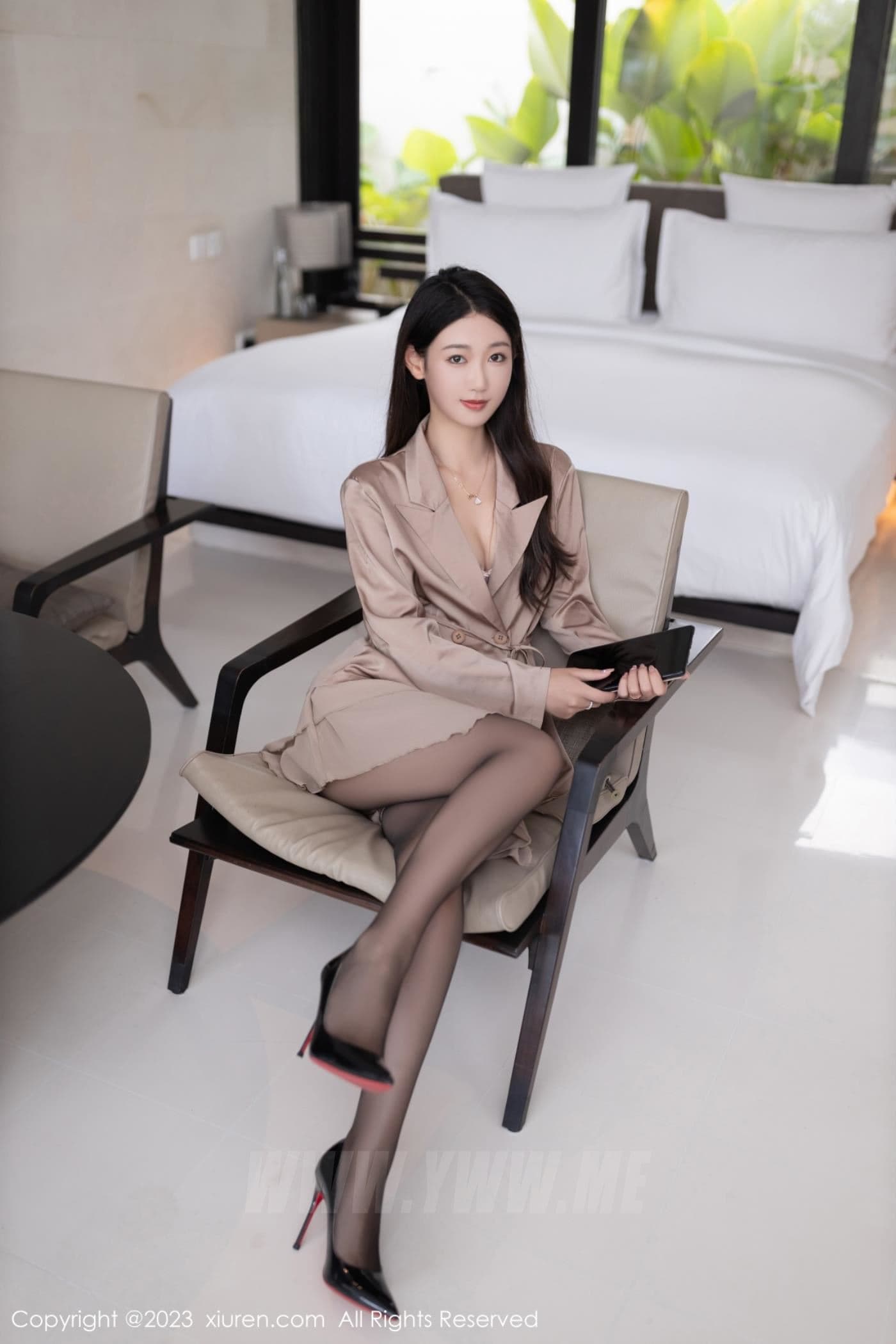 XiuRen秀人网 No.7333 唐安琪 黑丝美腿
