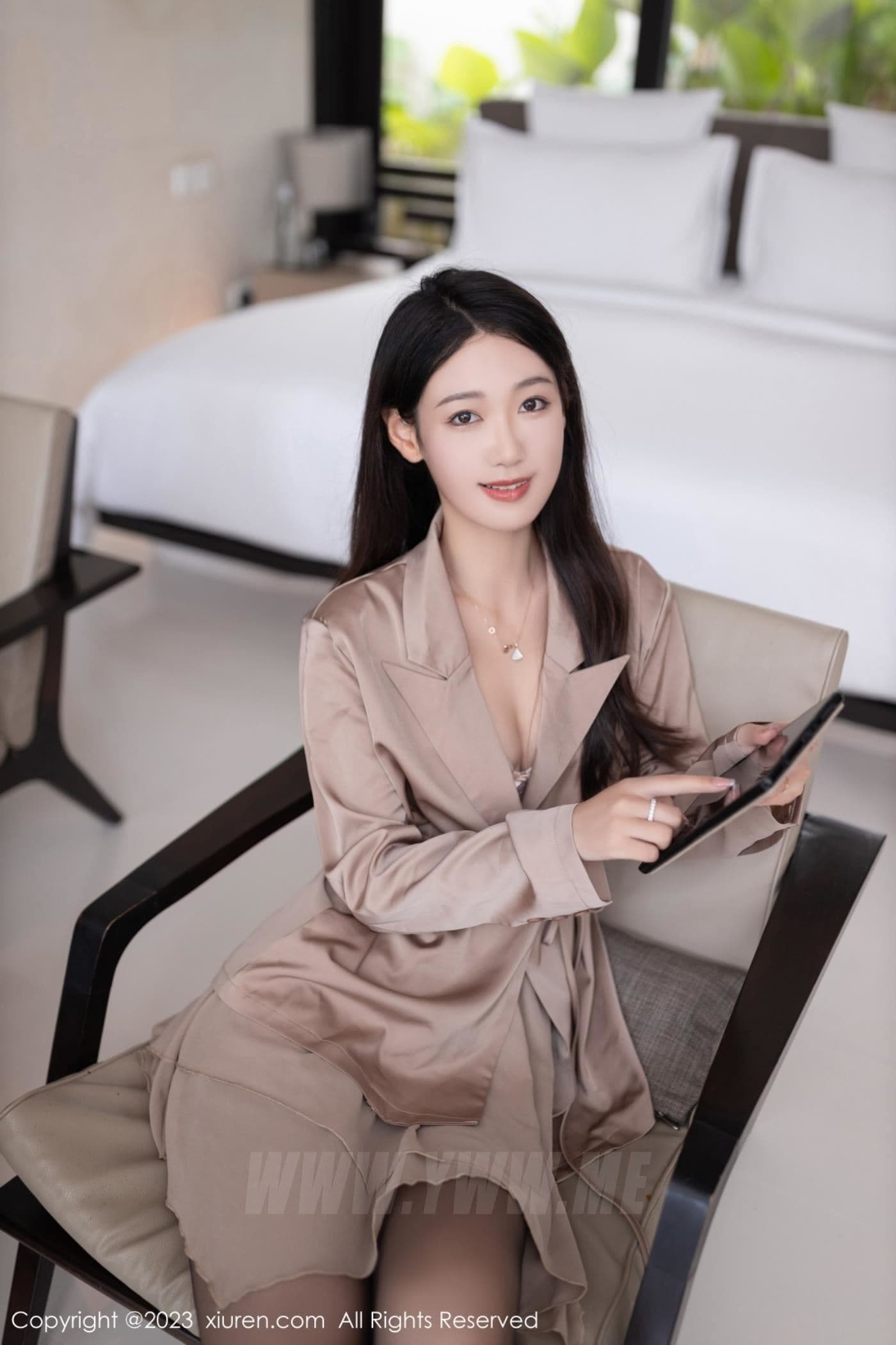 XiuRen秀人网 No.7333 唐安琪 黑丝美腿