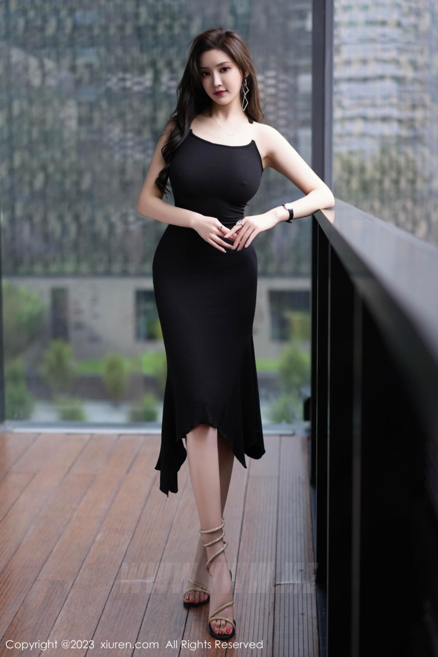 XiuRen秀人网 No.7367 Carol周妍希 长裙美腿