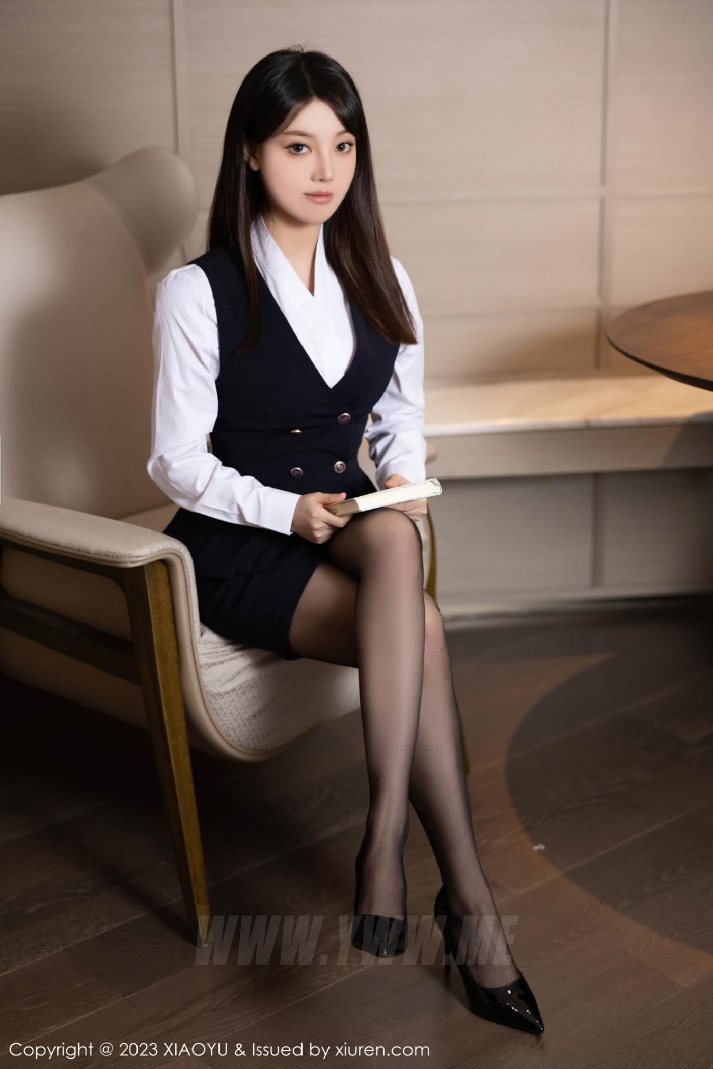 XIAOYU语画界 VOL.1113 豆瓣酱 黑丝美臀