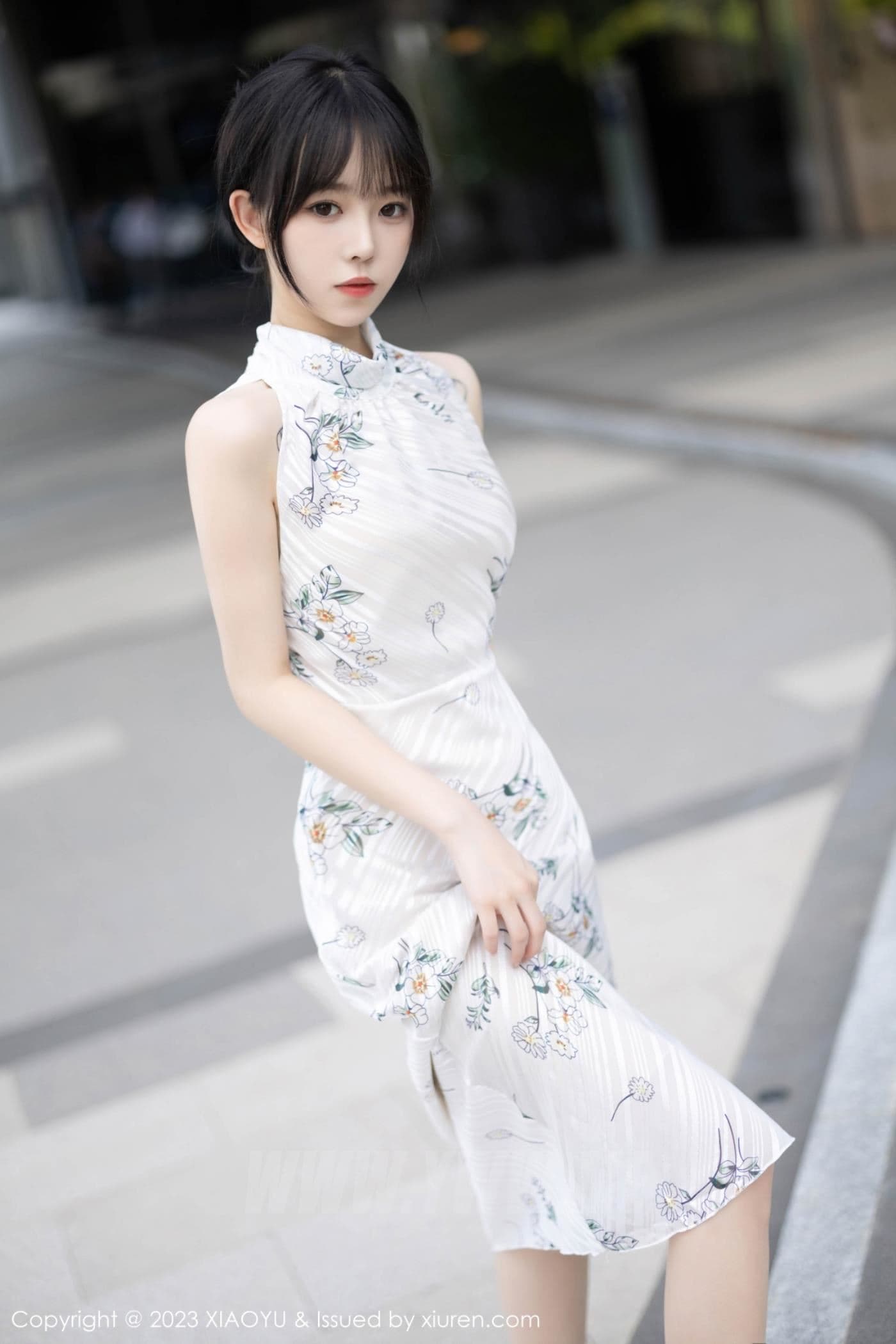 XIAOYU语画界 VOL.1118 奶瓶. 旗袍美腿