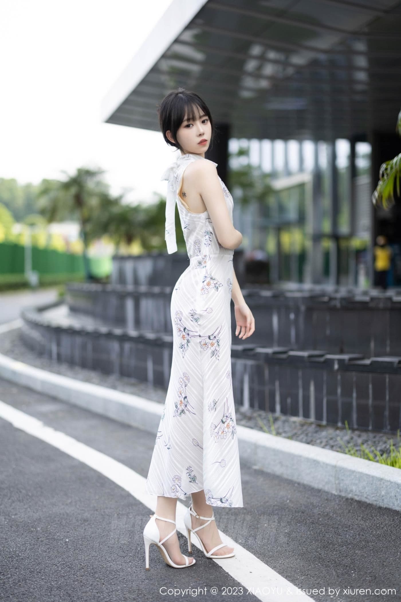 XIAOYU语画界 VOL.1118 奶瓶. 旗袍美腿
