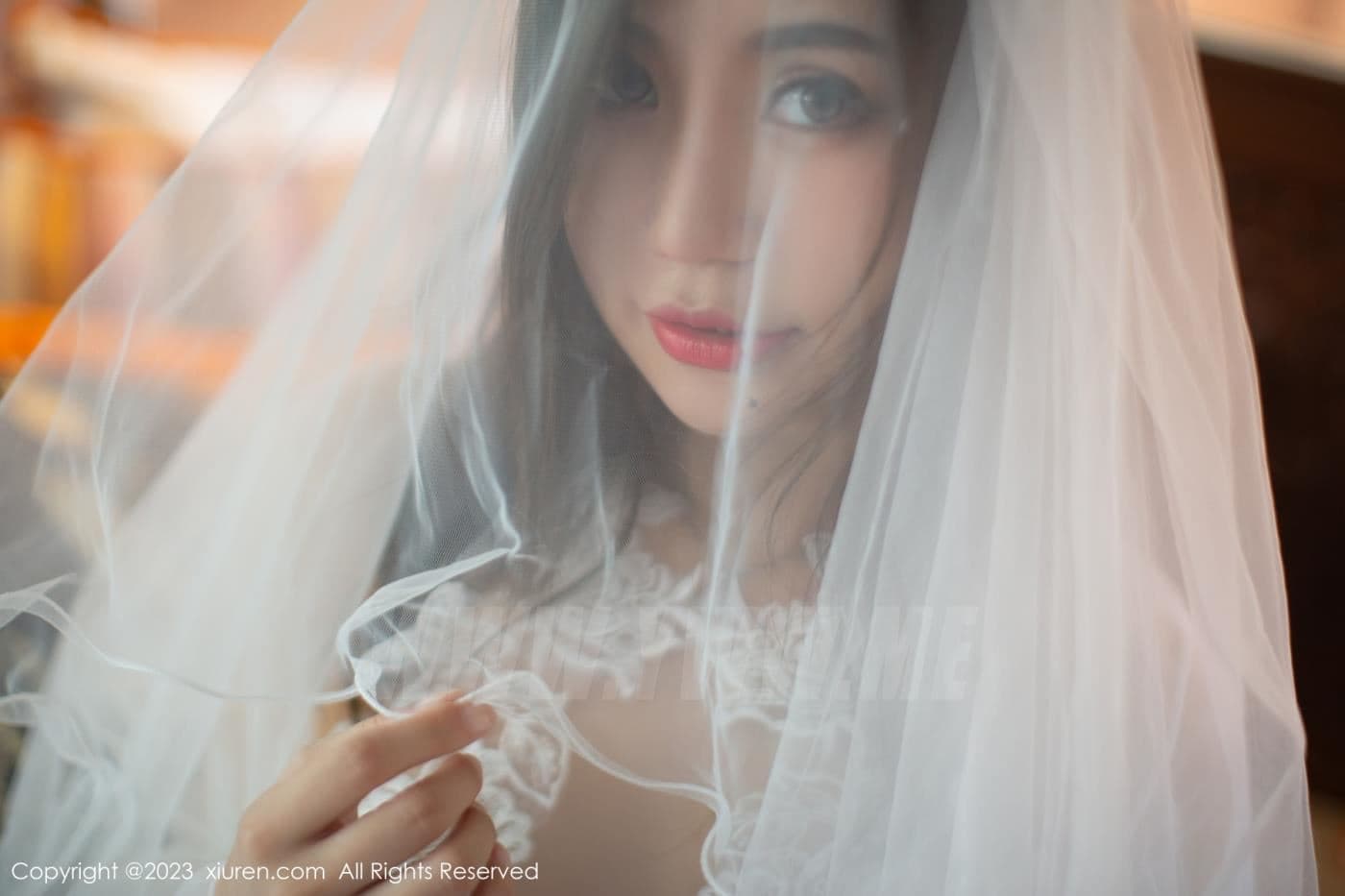 XiuRen秀人网 No.7456 绮里嘉ula 婚纱美腿