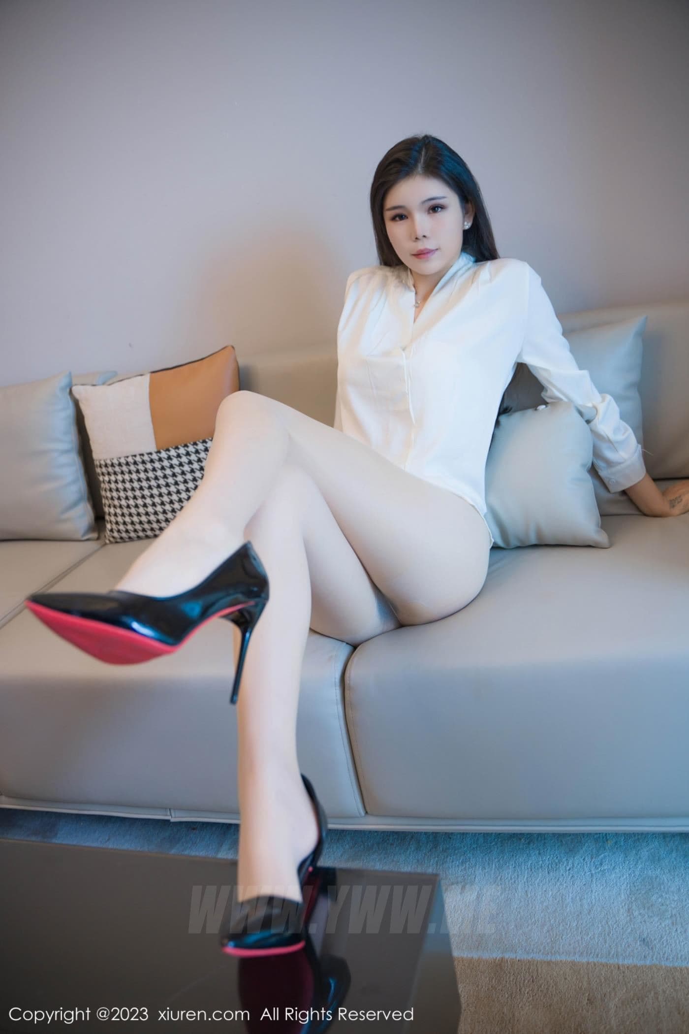 XiuRen秀人网 No.7486 雪糕CiCi 短裙美腿