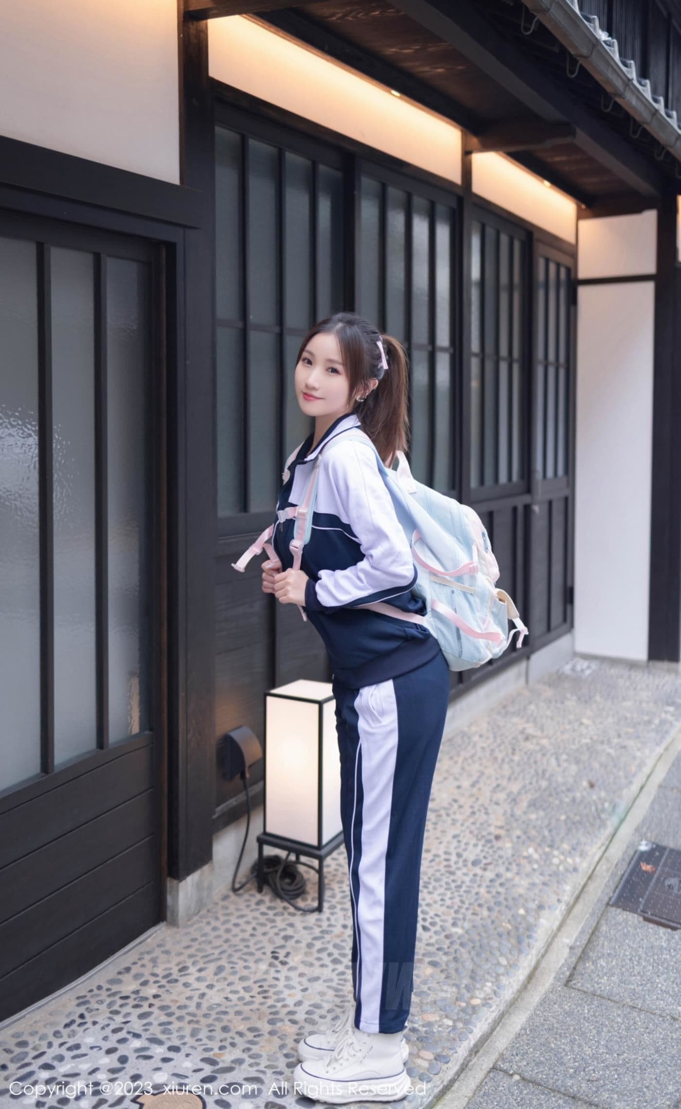 XiuRen秀人网 No.7528 杏子Yada 制服美腿