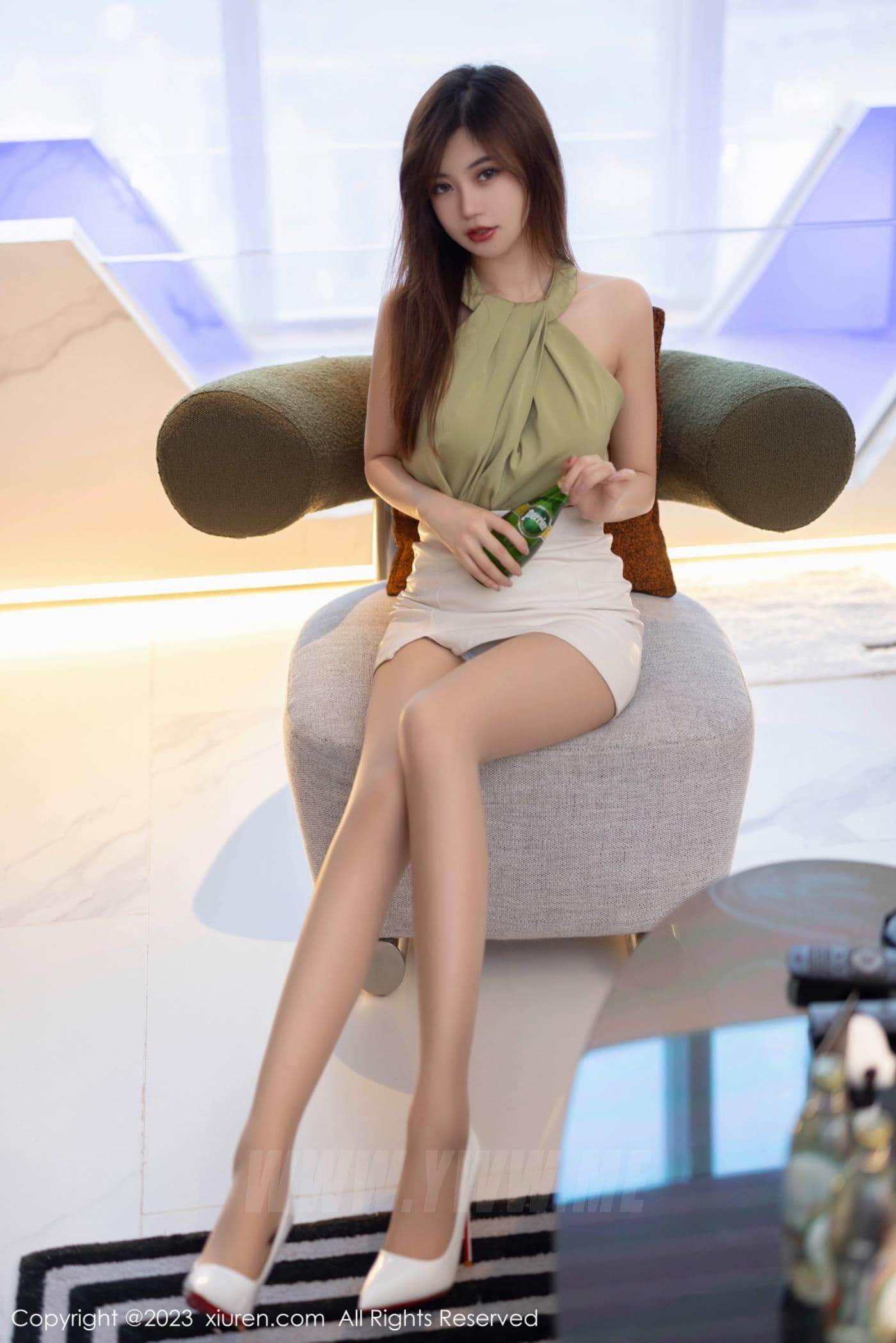 XiuRen秀人网 No.7503 绮里嘉ula 丝袜美腿