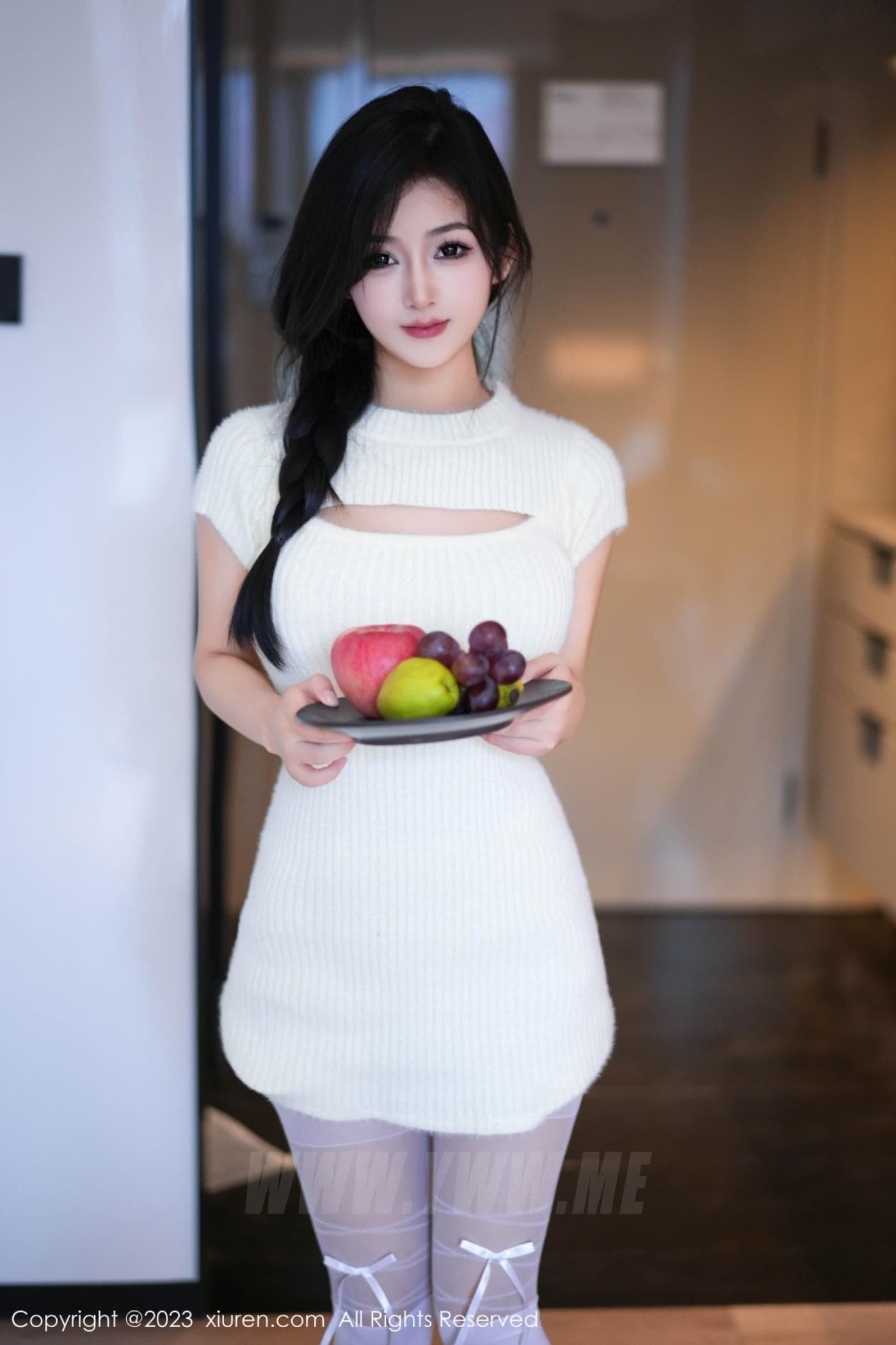 XiuRen秀人网 No.7541 谭小灵 丝袜美腿