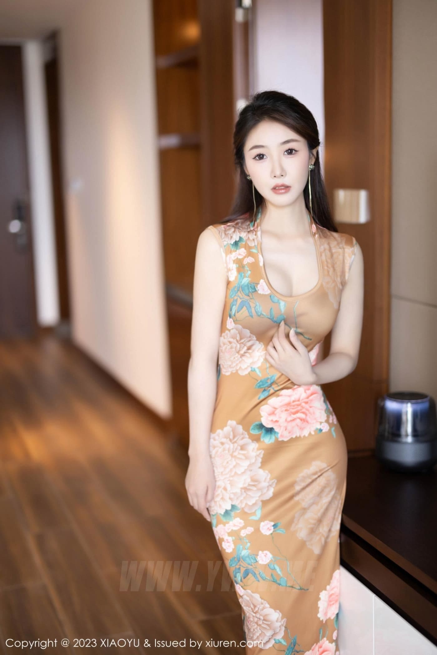 XIAOYU语画界 VOL.1133 苏苏阿 旗袍美腿