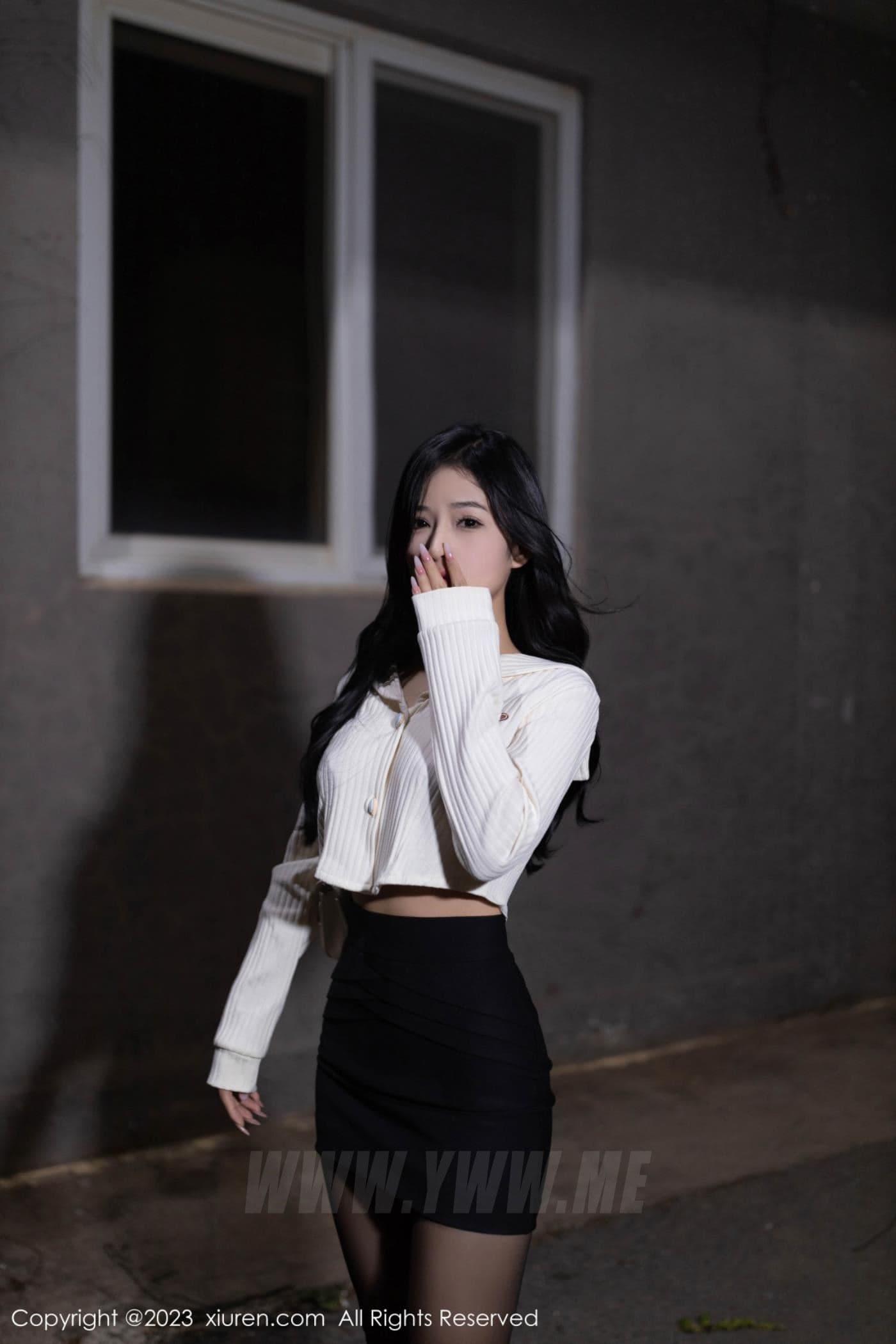 XiuRen秀人网 No.7588 谭小灵 黑丝美腿