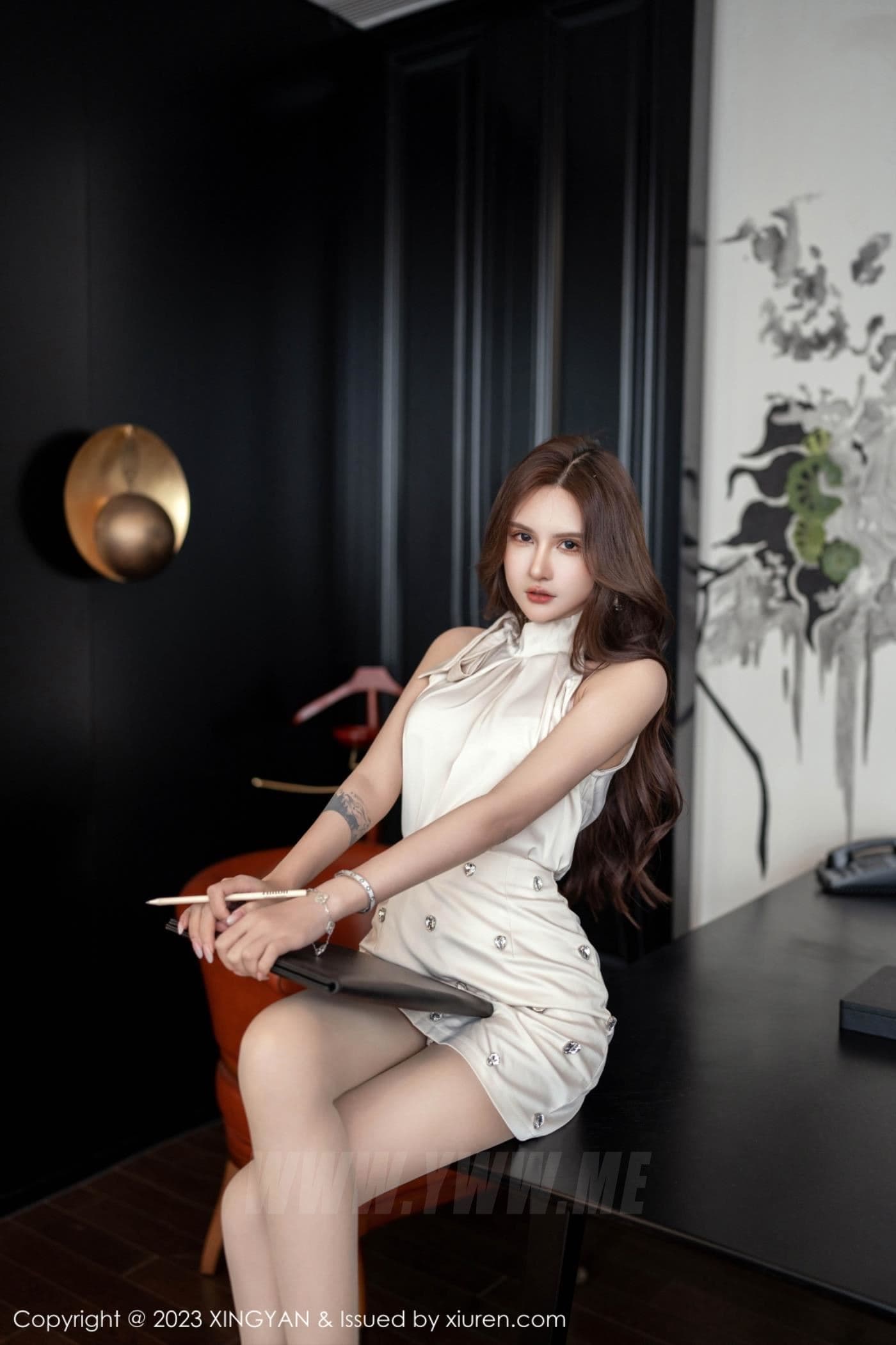 XINGYAN星颜社 VOL.213 Emily尹菲 丰腴美臀