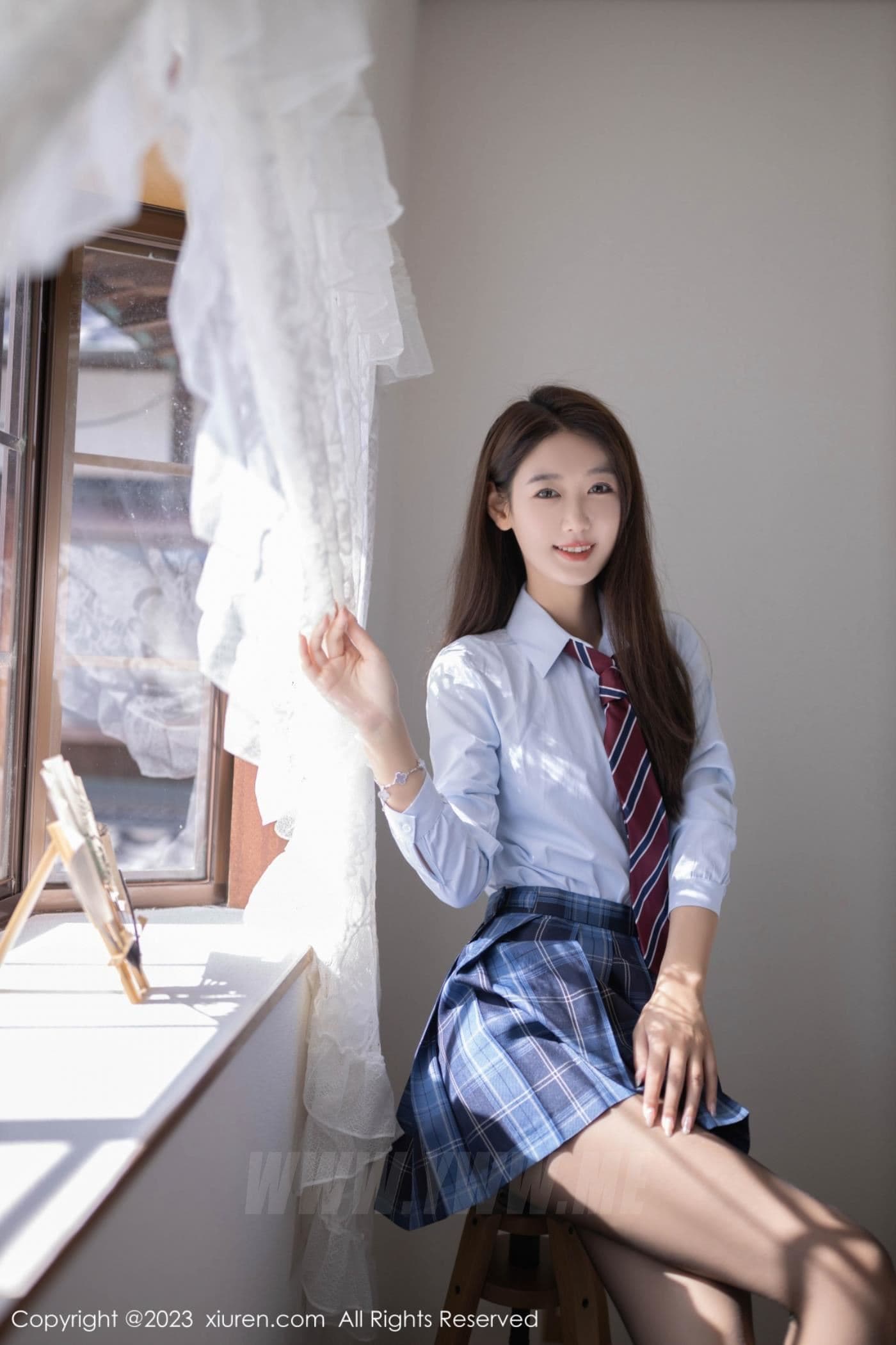 XiuRen秀人网 No.7585 唐安琪 美腿短裙