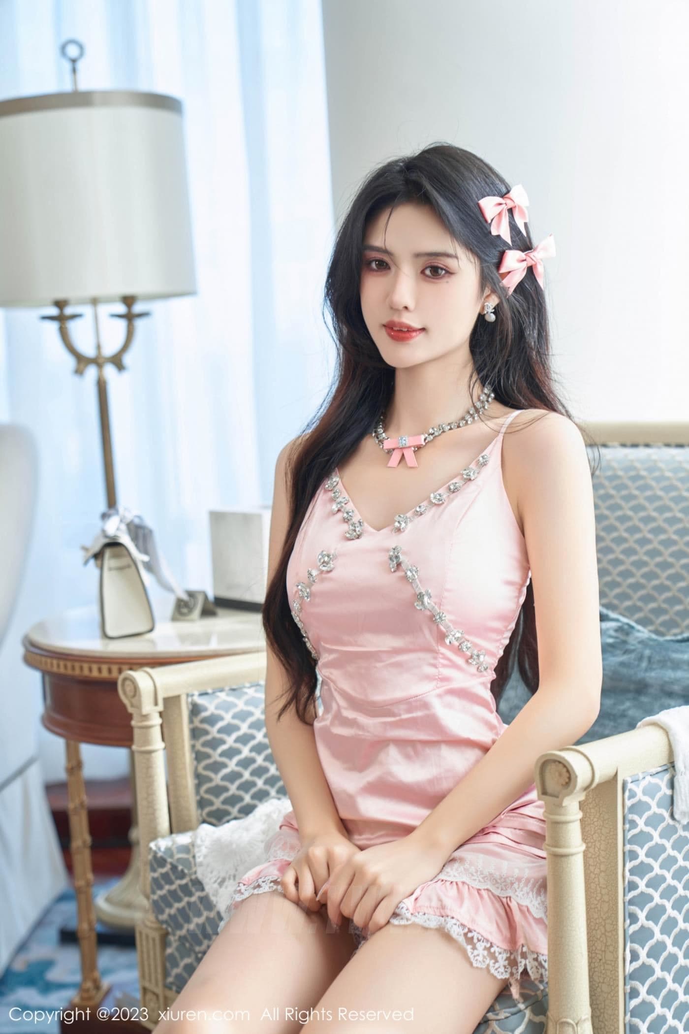 XiuRen秀人网 No.7595 浅浅Danny 清纯美腿
