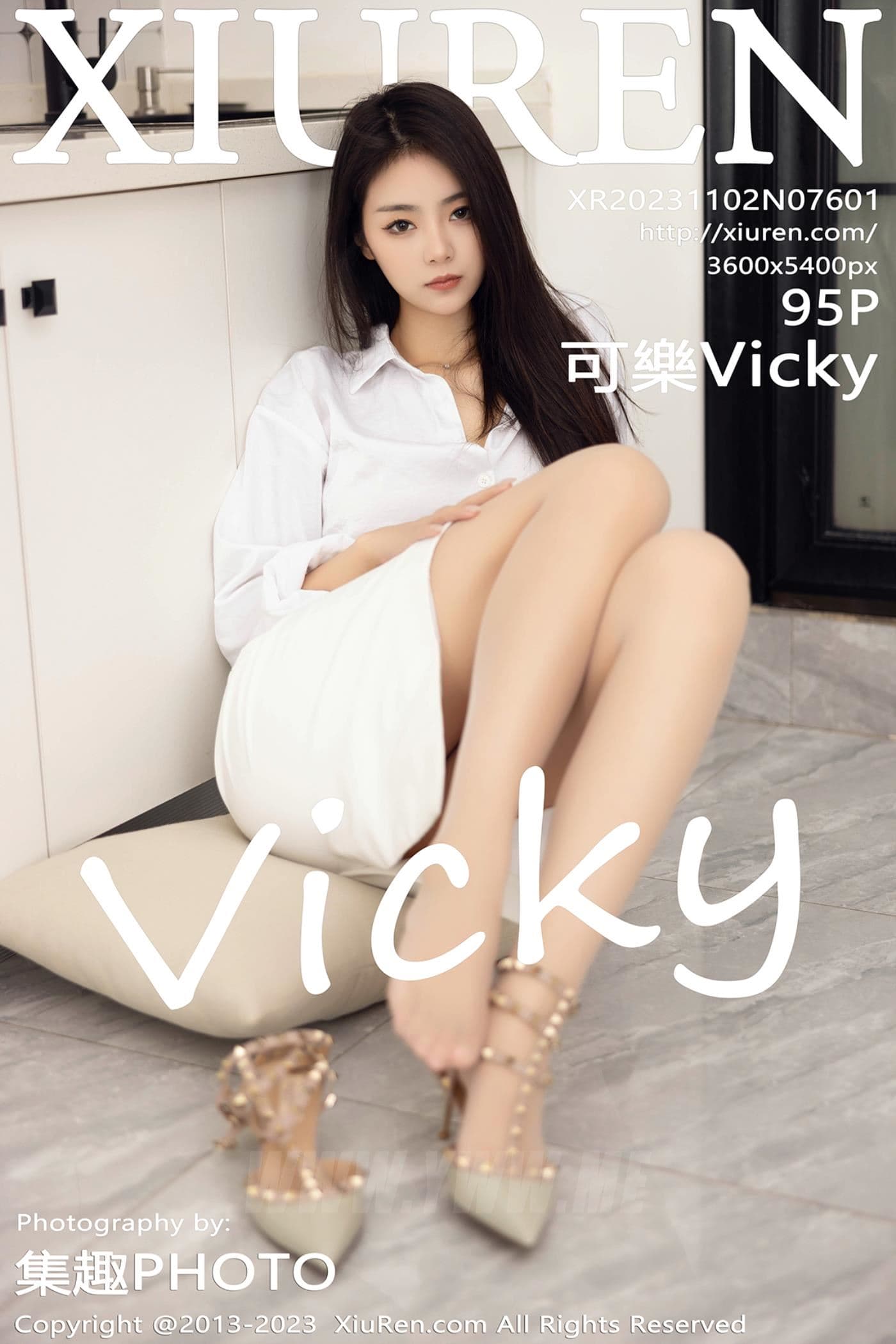 XiuRen秀人网 No.7601 可樂Vicky 美腿短裙