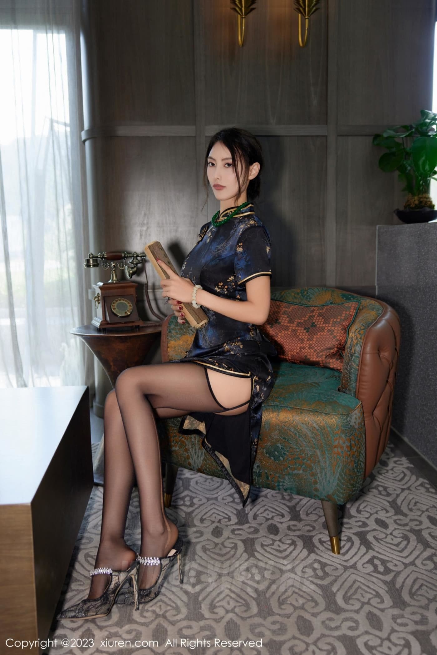 XiuRen秀人网 No.7656 lingyu69 旗袍黑丝
