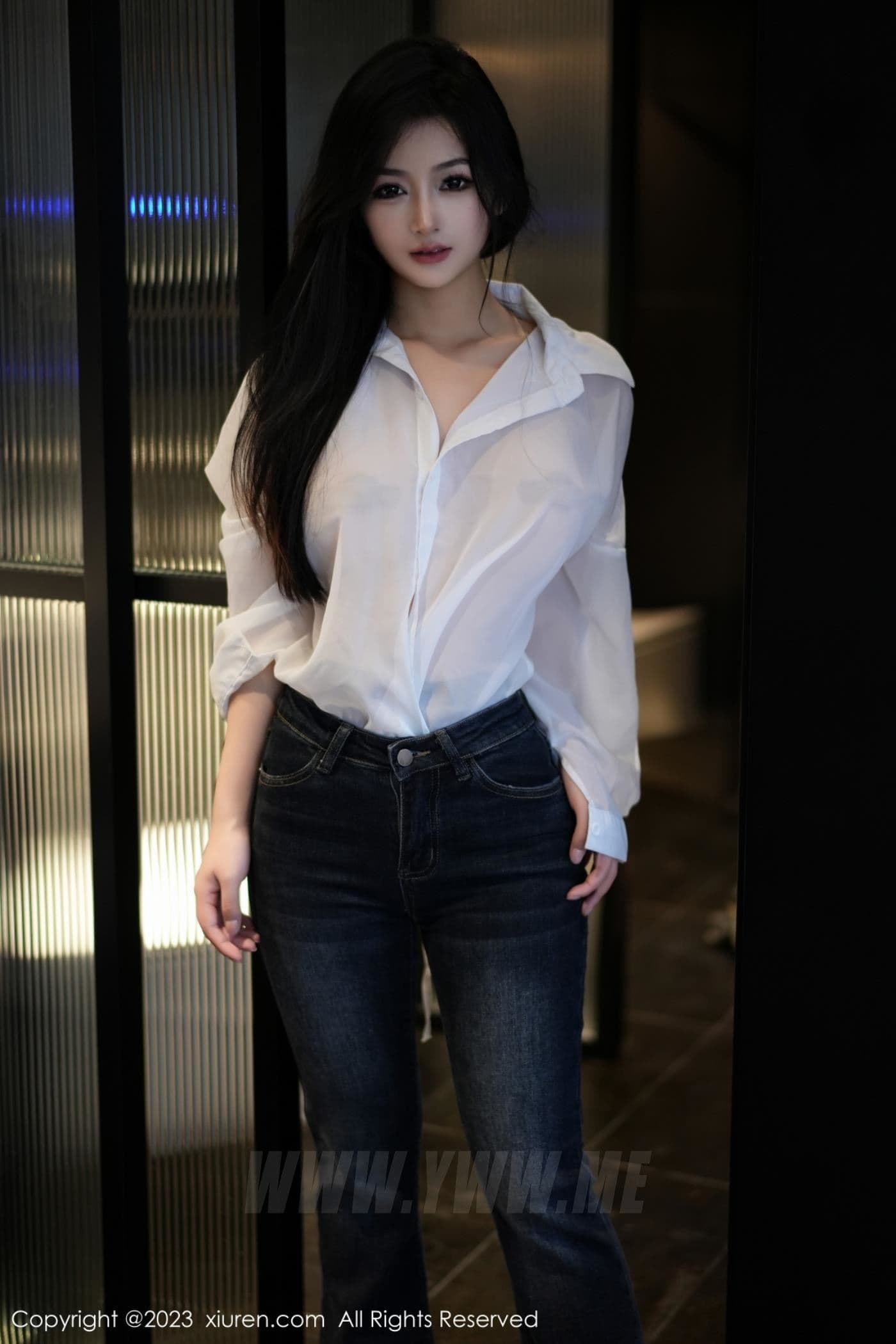 XiuRen秀人网 No.7645 谭小灵 牛仔裤美腿