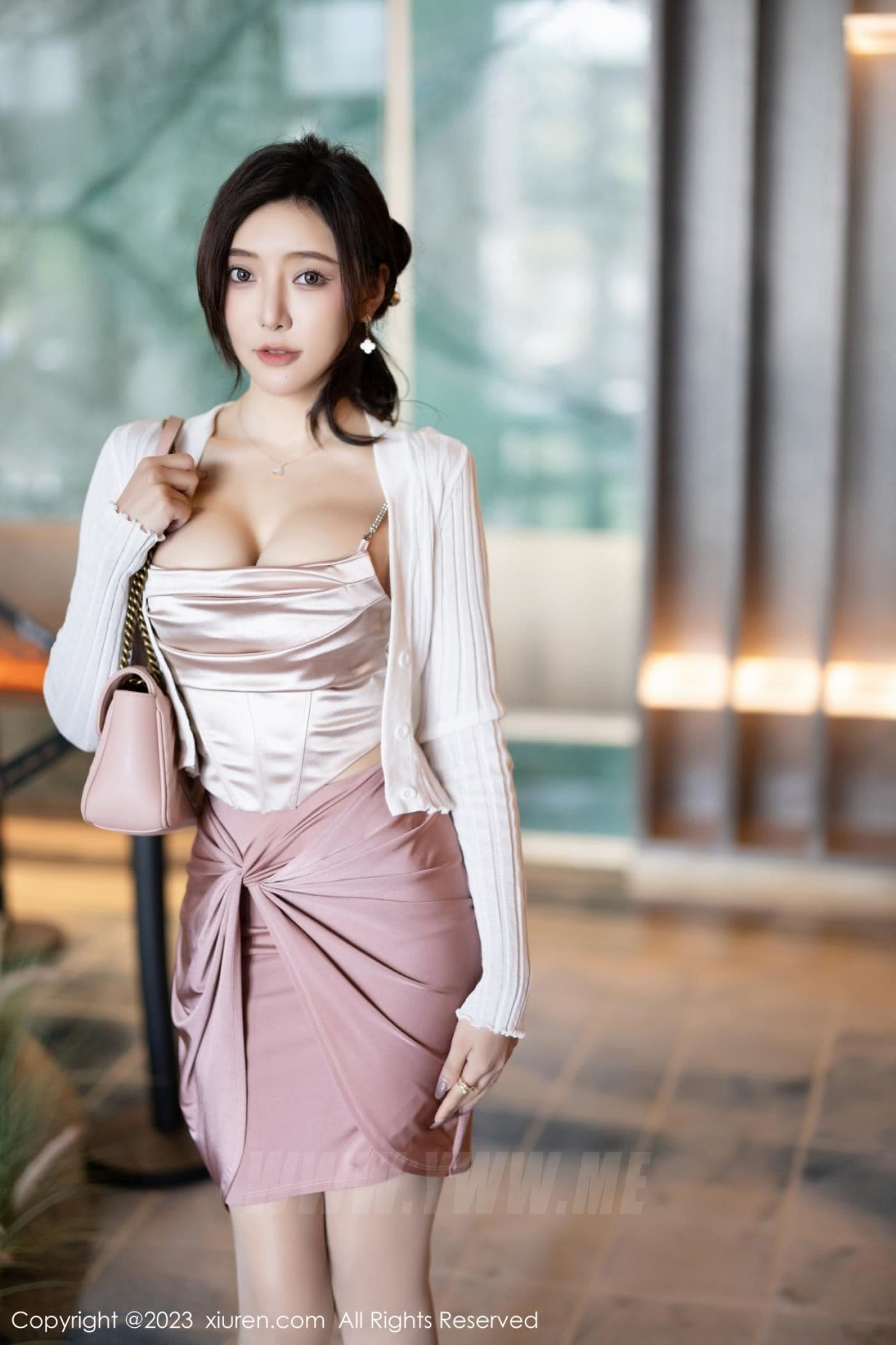 XiuRen秀人网 No.7640 王馨瑶yanni 时尚美腿