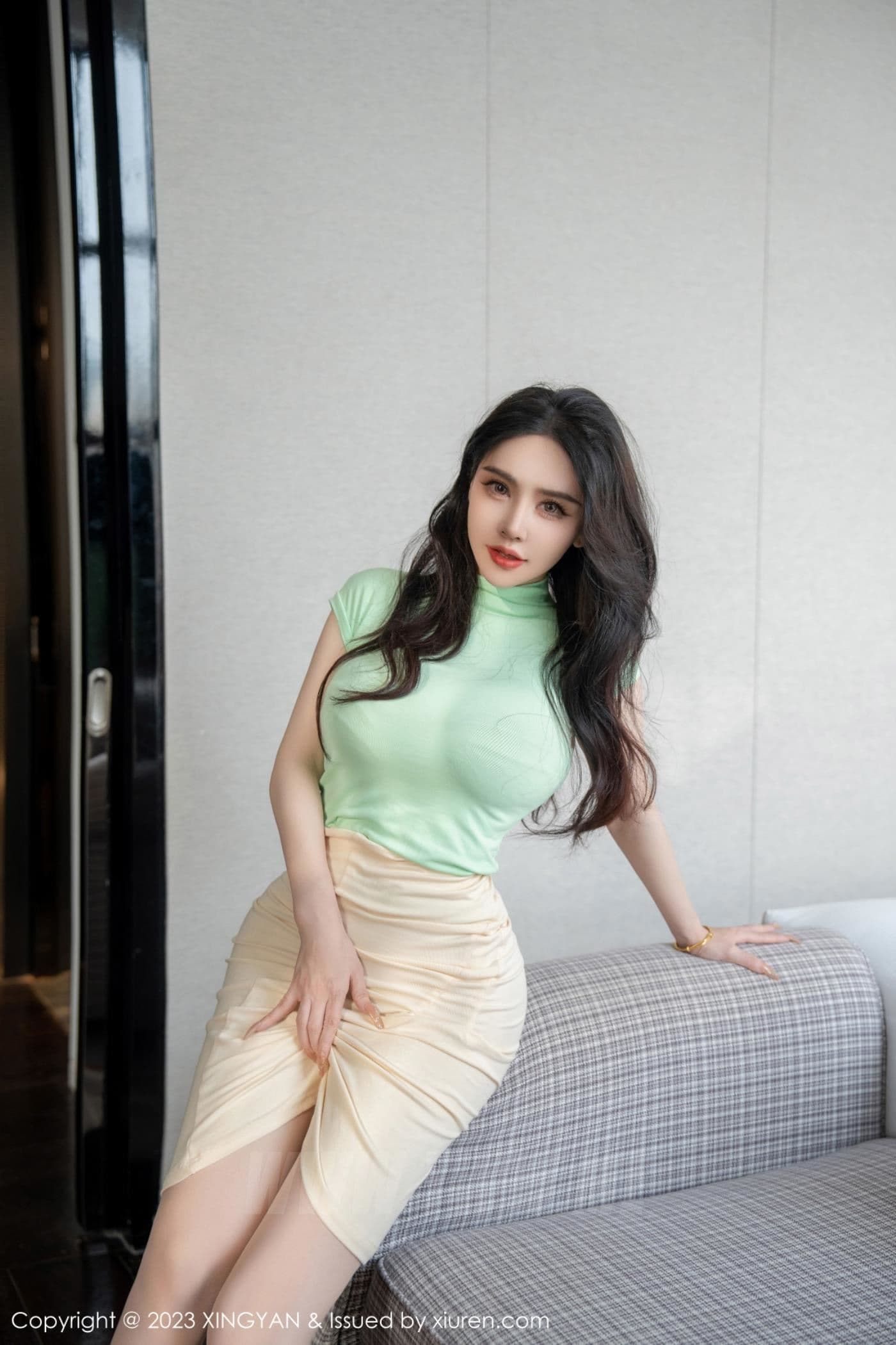 XINGYAN星颜社 VOL.215 潘娇娇 丰腴美臀
