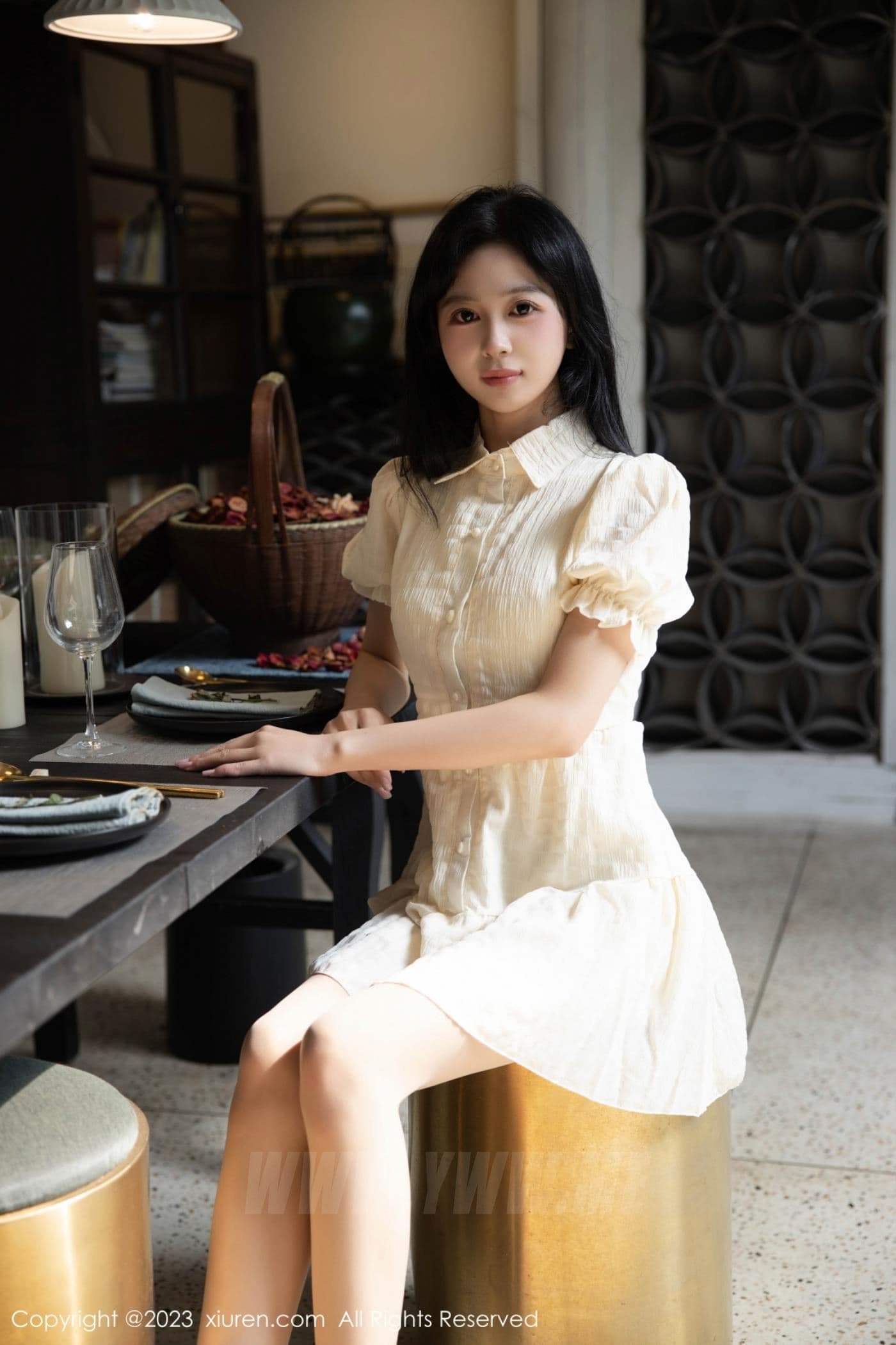 XiuRen秀人网 No.7742 糖豆sisi 清纯美腿