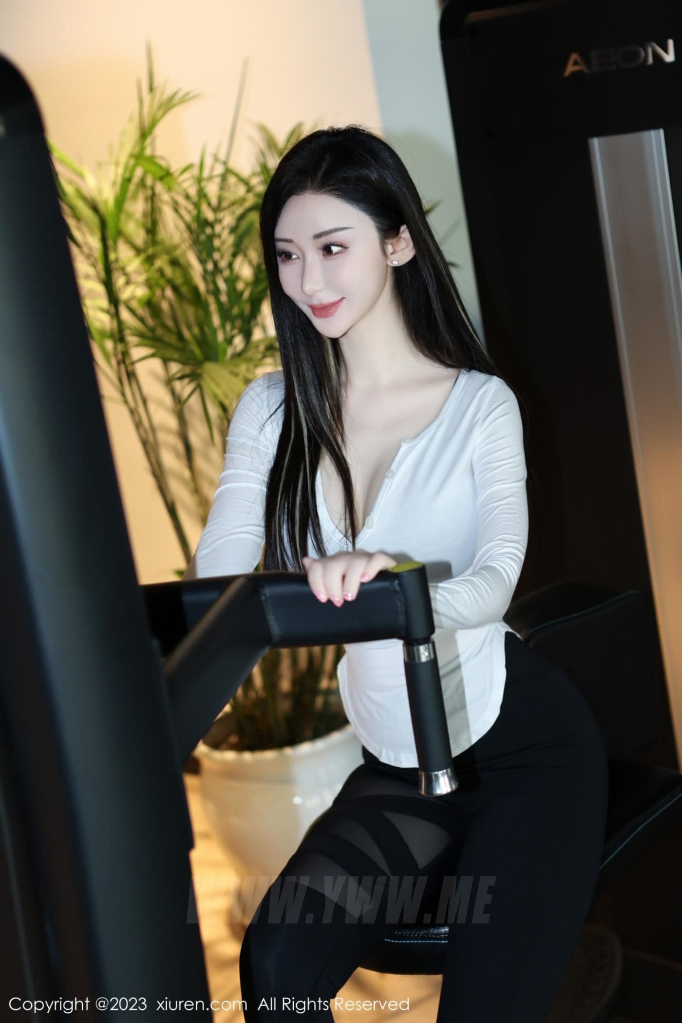 XiuRen秀人网 No.7705 田兮白 运动美腿