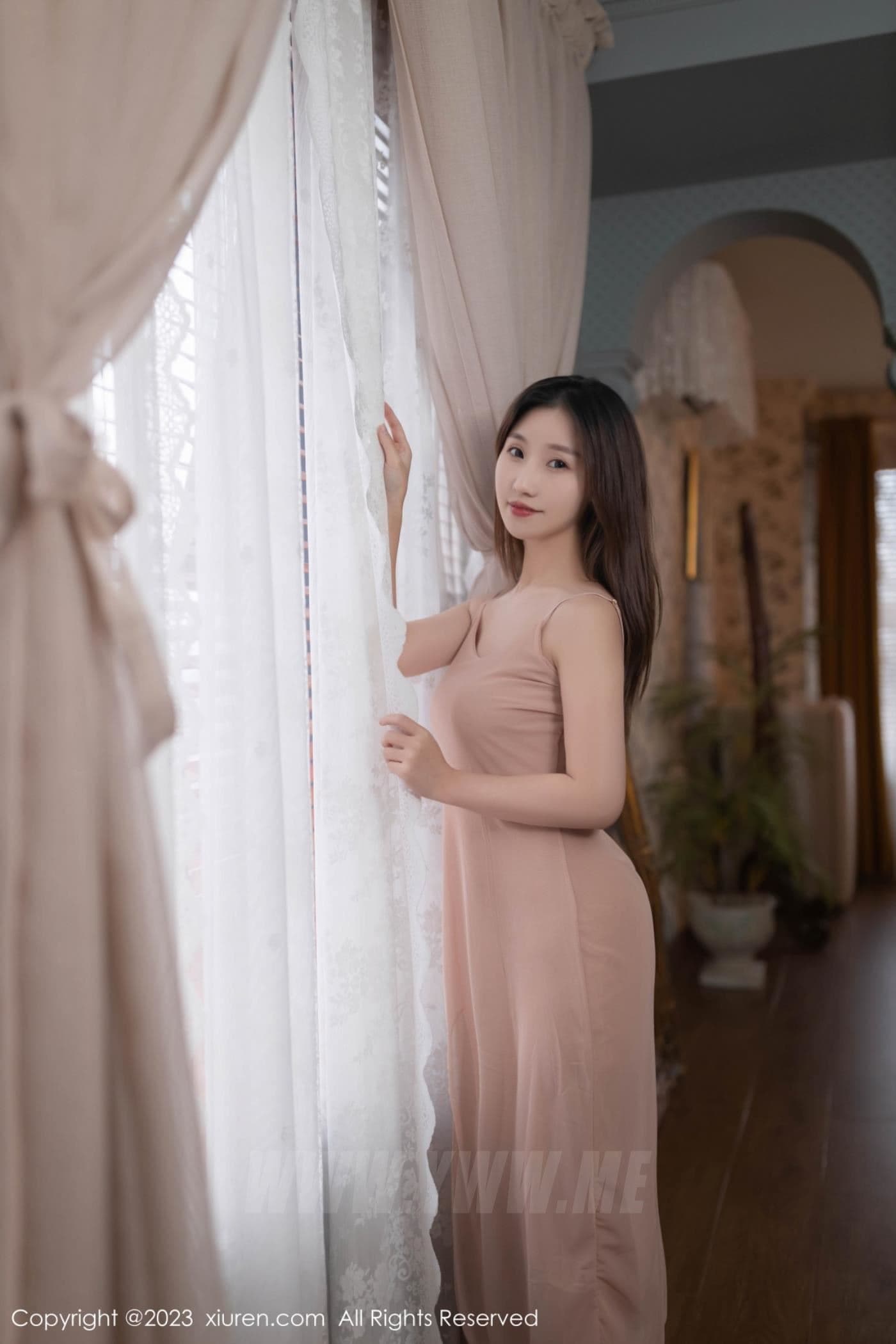 XiuRen秀人网 No.7738 杏子Yada 丝袜美腿