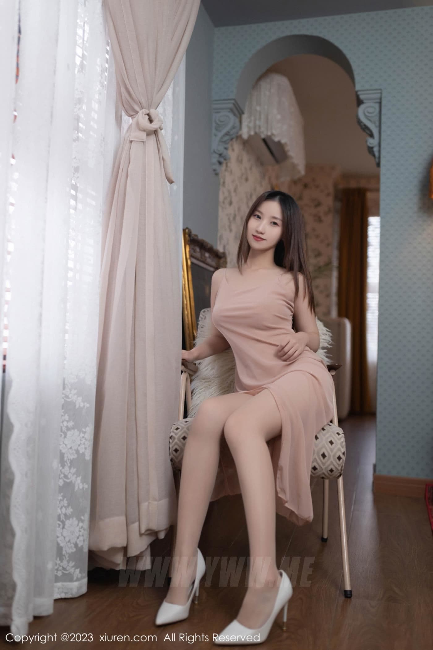 XiuRen秀人网 No.7738 杏子Yada 丝袜美腿