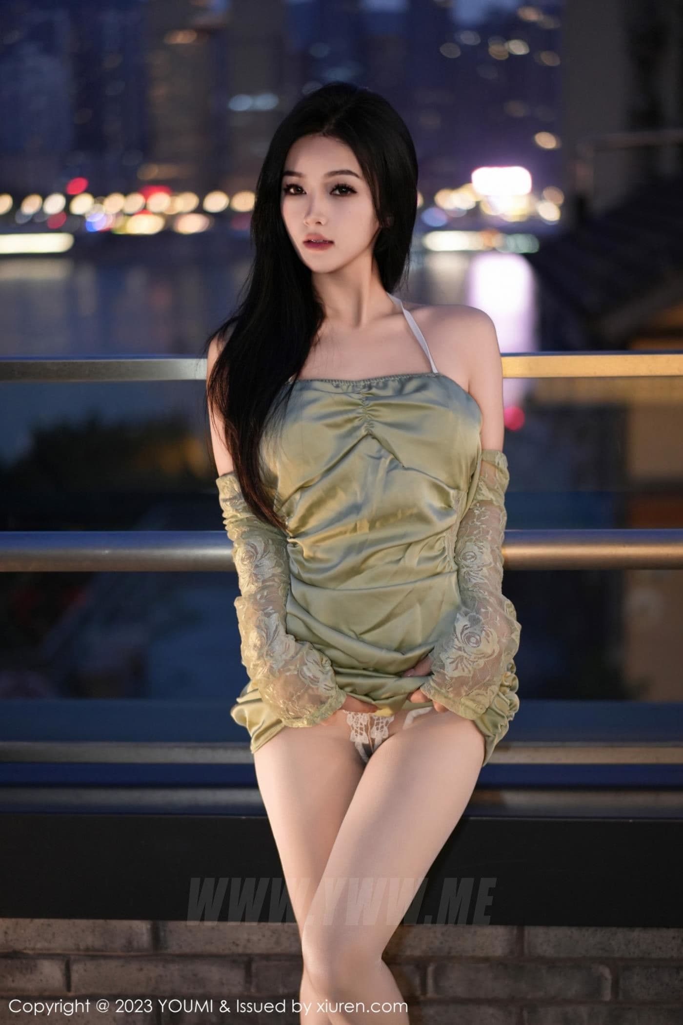 YOUMI尤蜜荟 VOL.1006 谭小灵 丝袜美腿