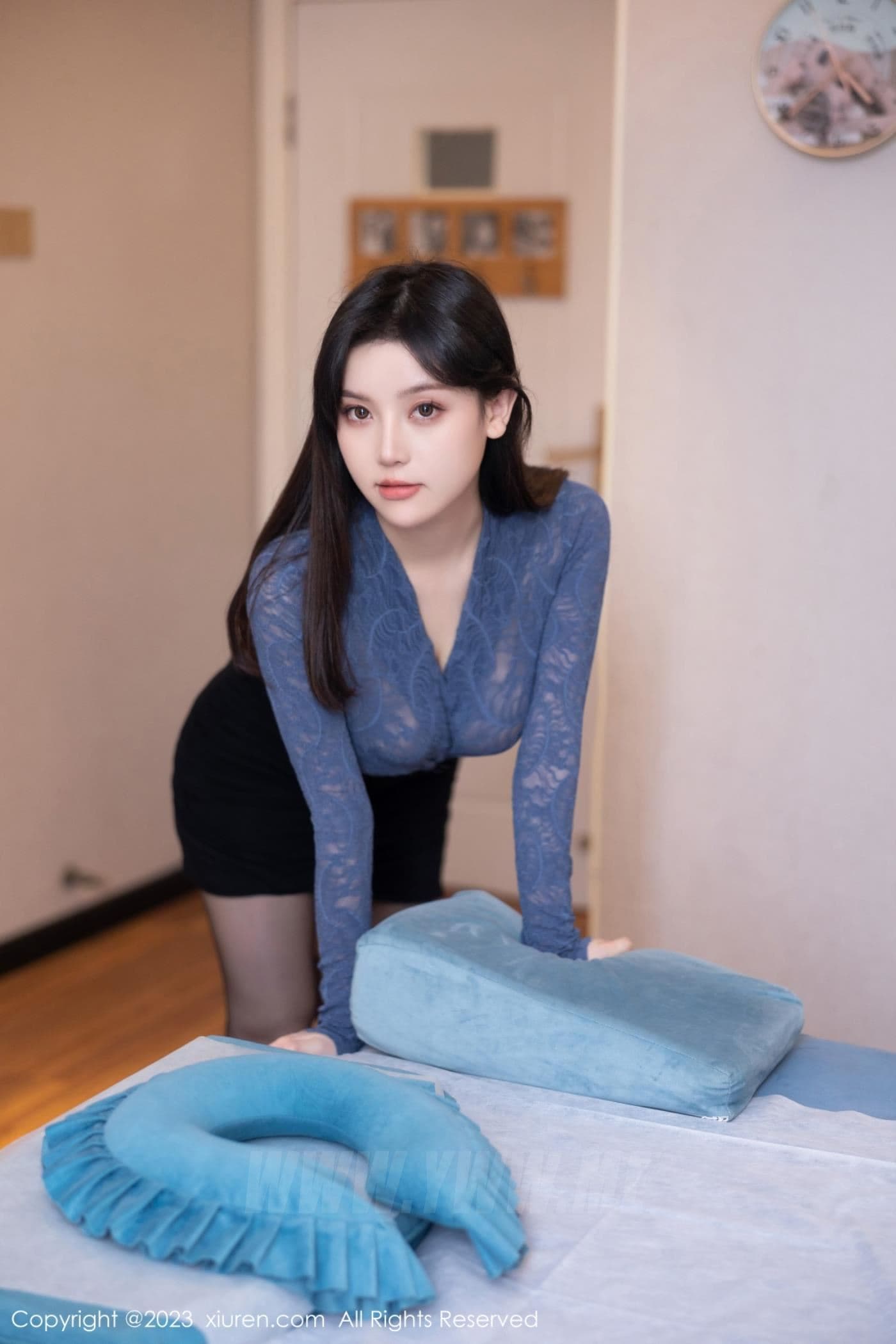 XiuRen秀人网 No.7720 豆瓣酱 黑丝美臀